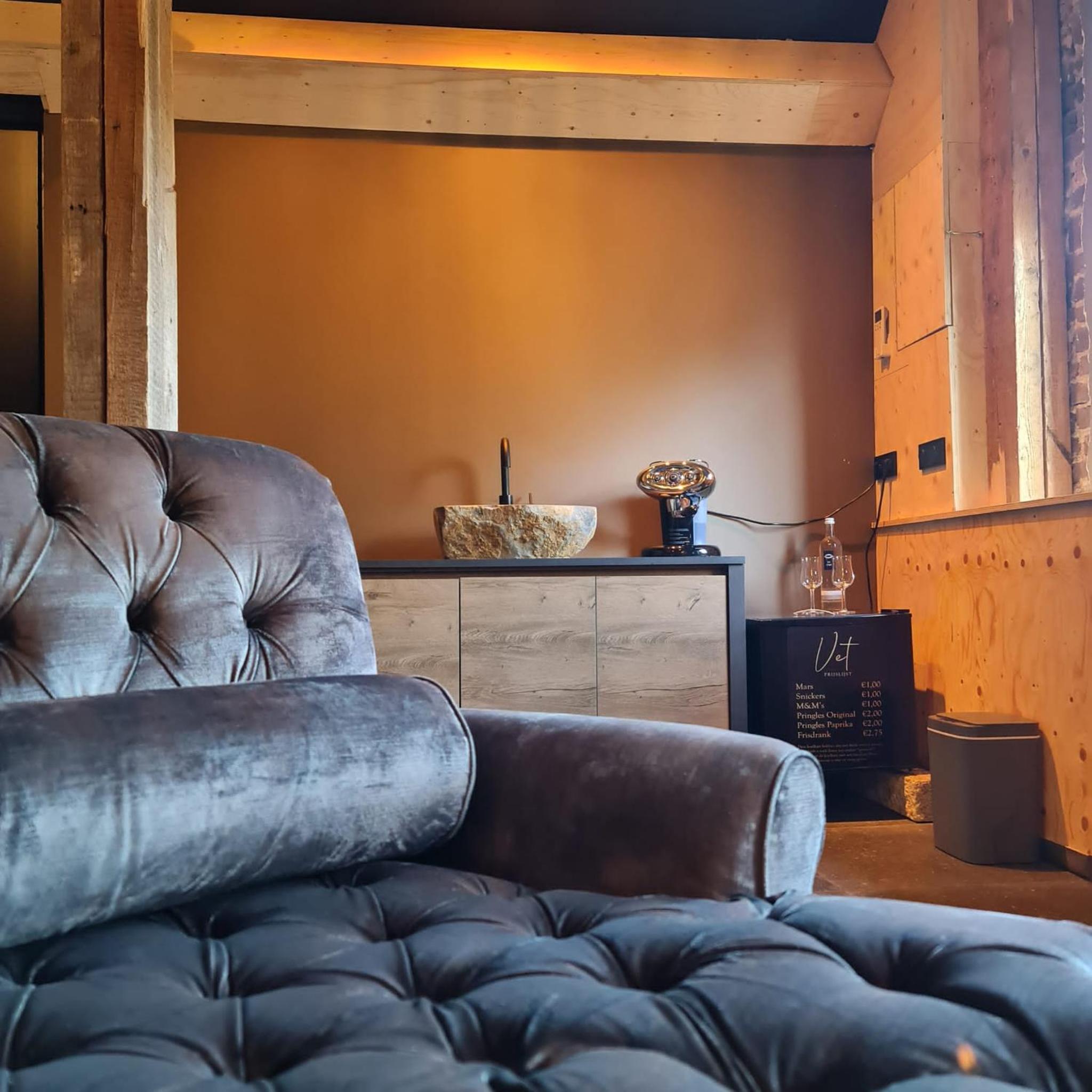 Deluxe King Room photo 2