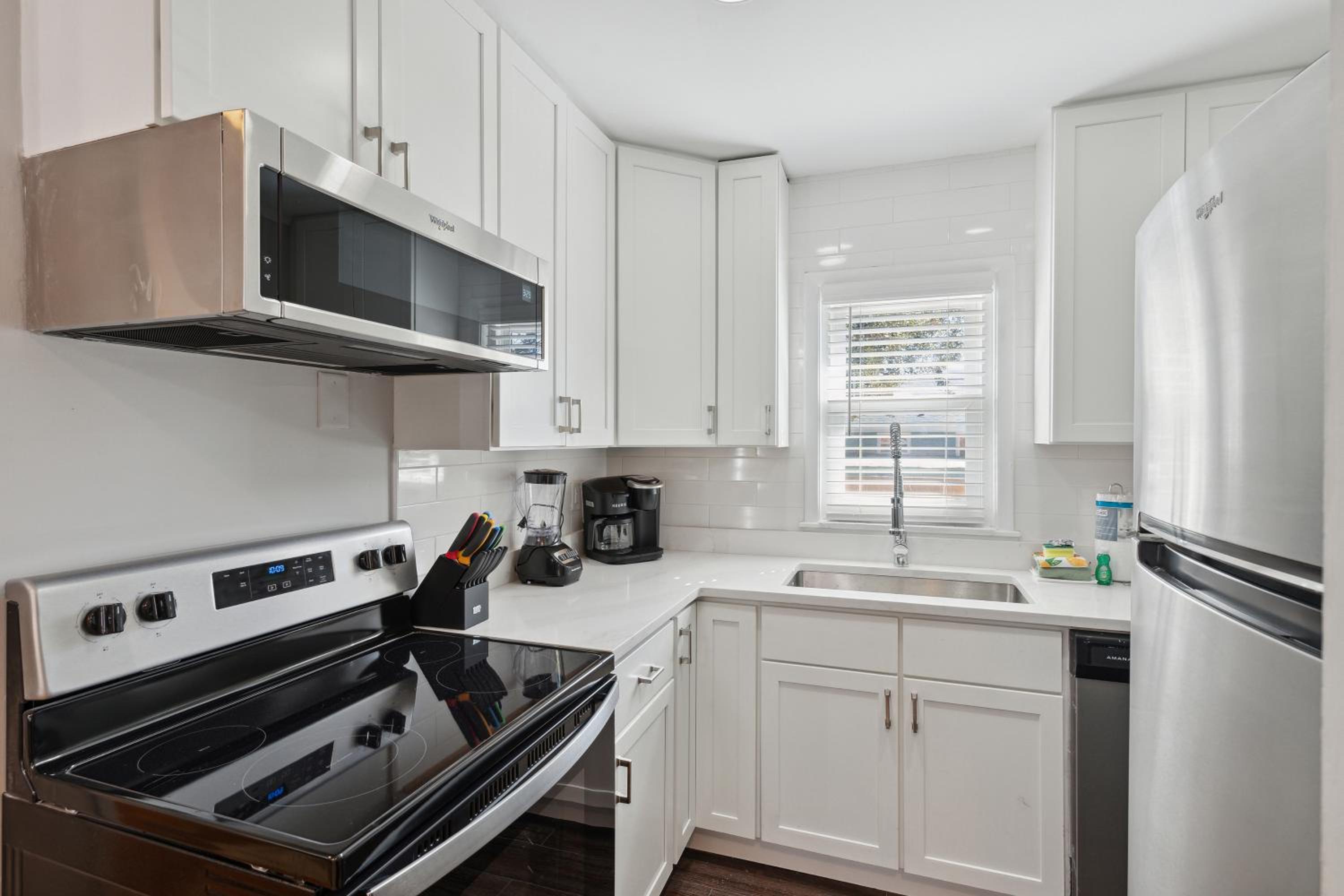 Two-Bedroom House photo 3