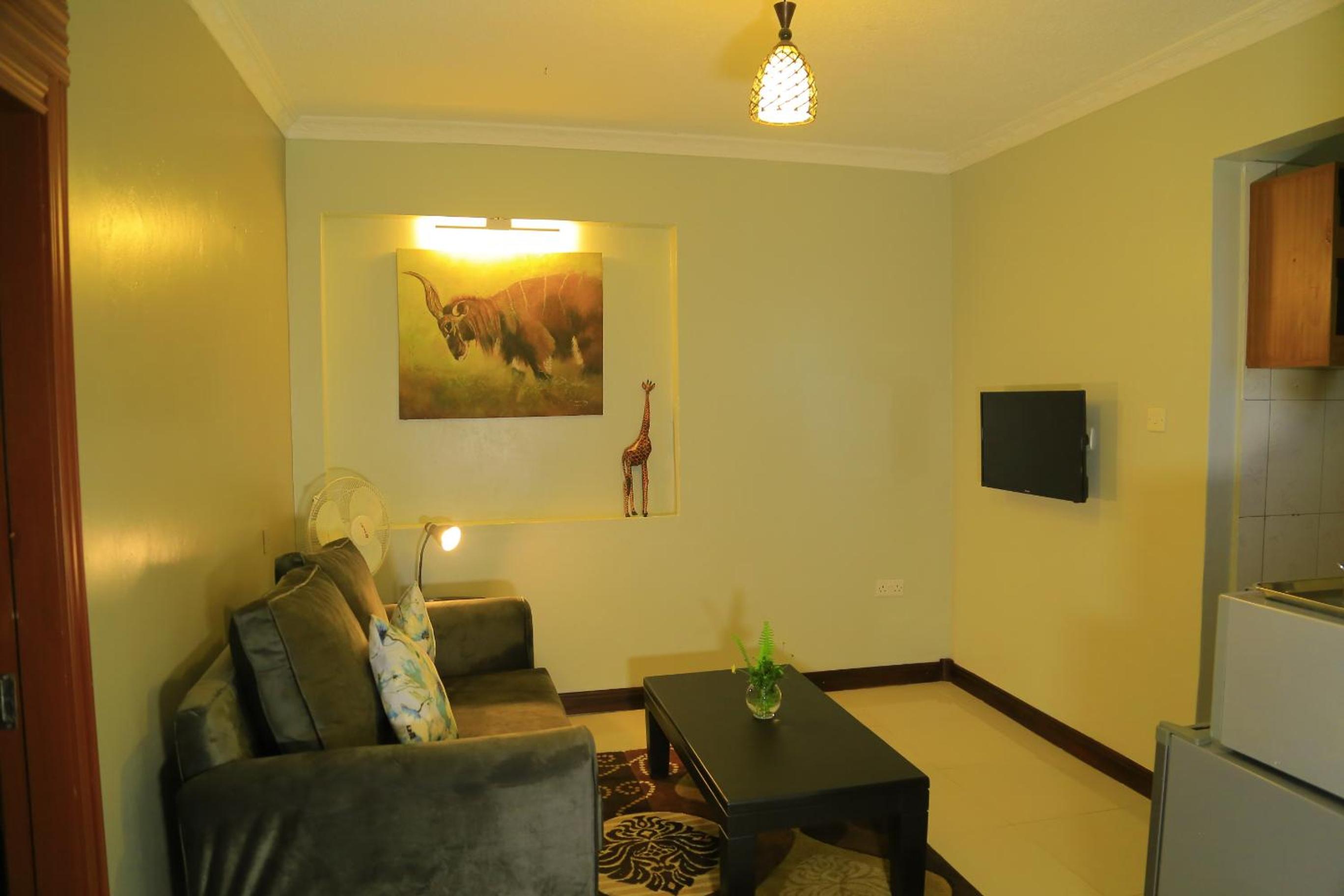 One-Bedroom Apartment photo 1