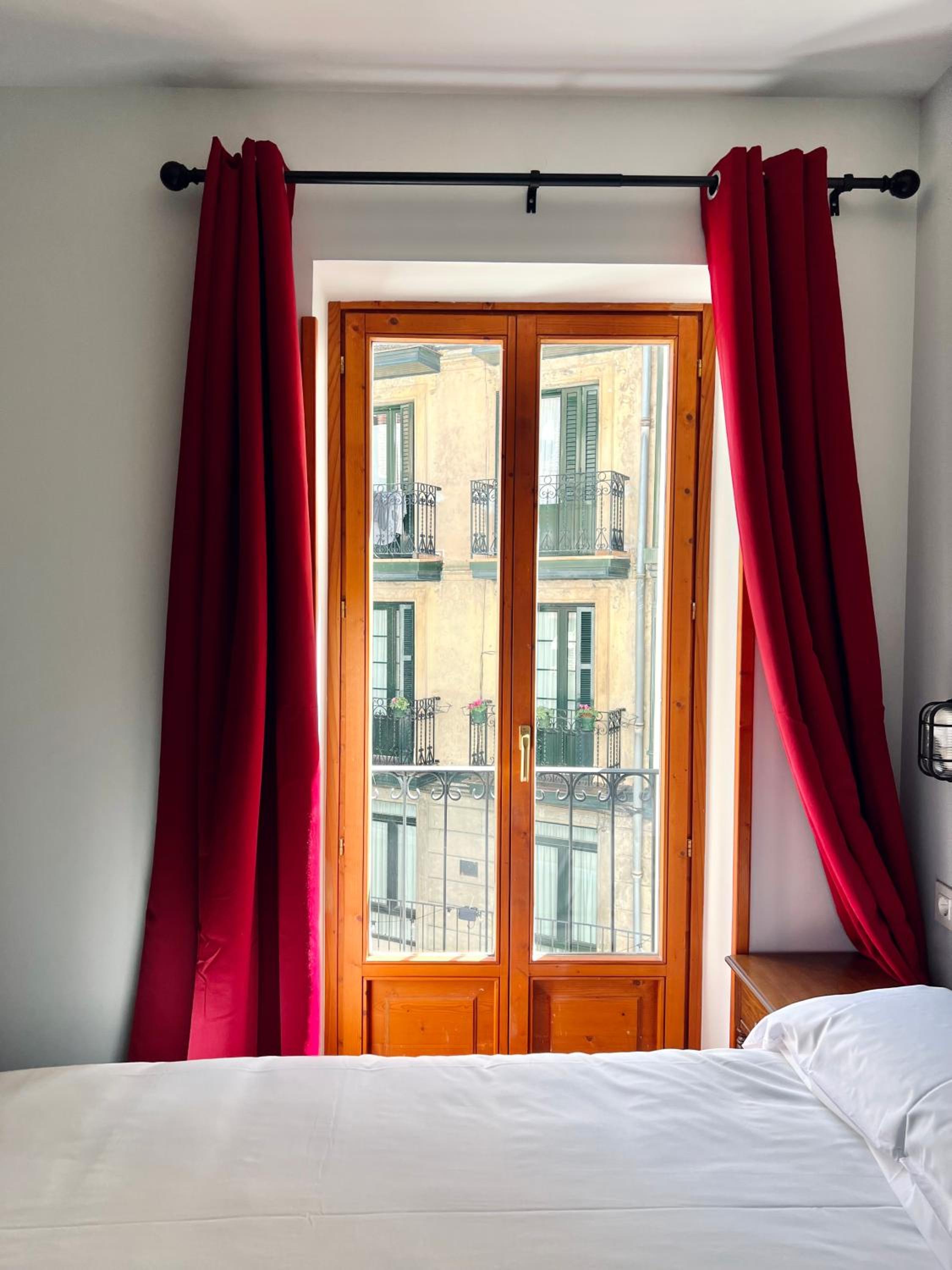 Standard Double Room - Photo 4