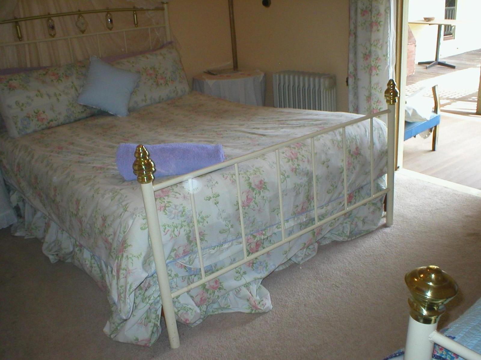 Traditional Double Room with Shared Bathroom photo 1
