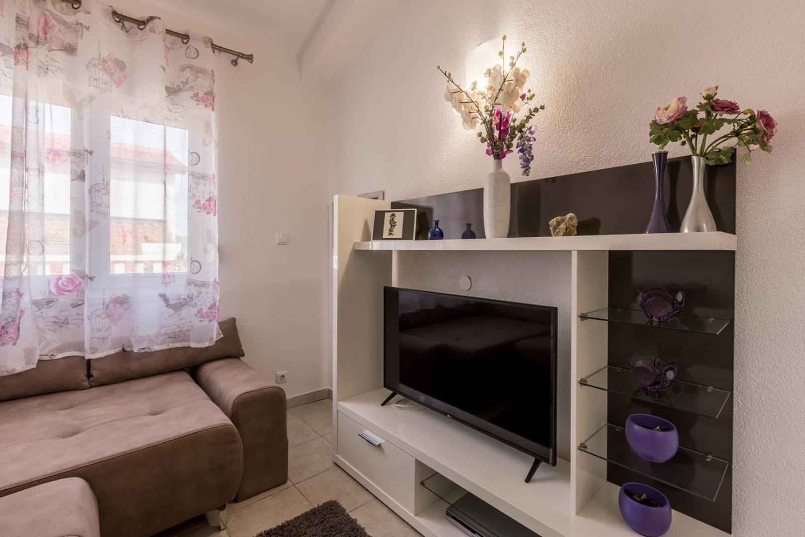 Villa photo 1