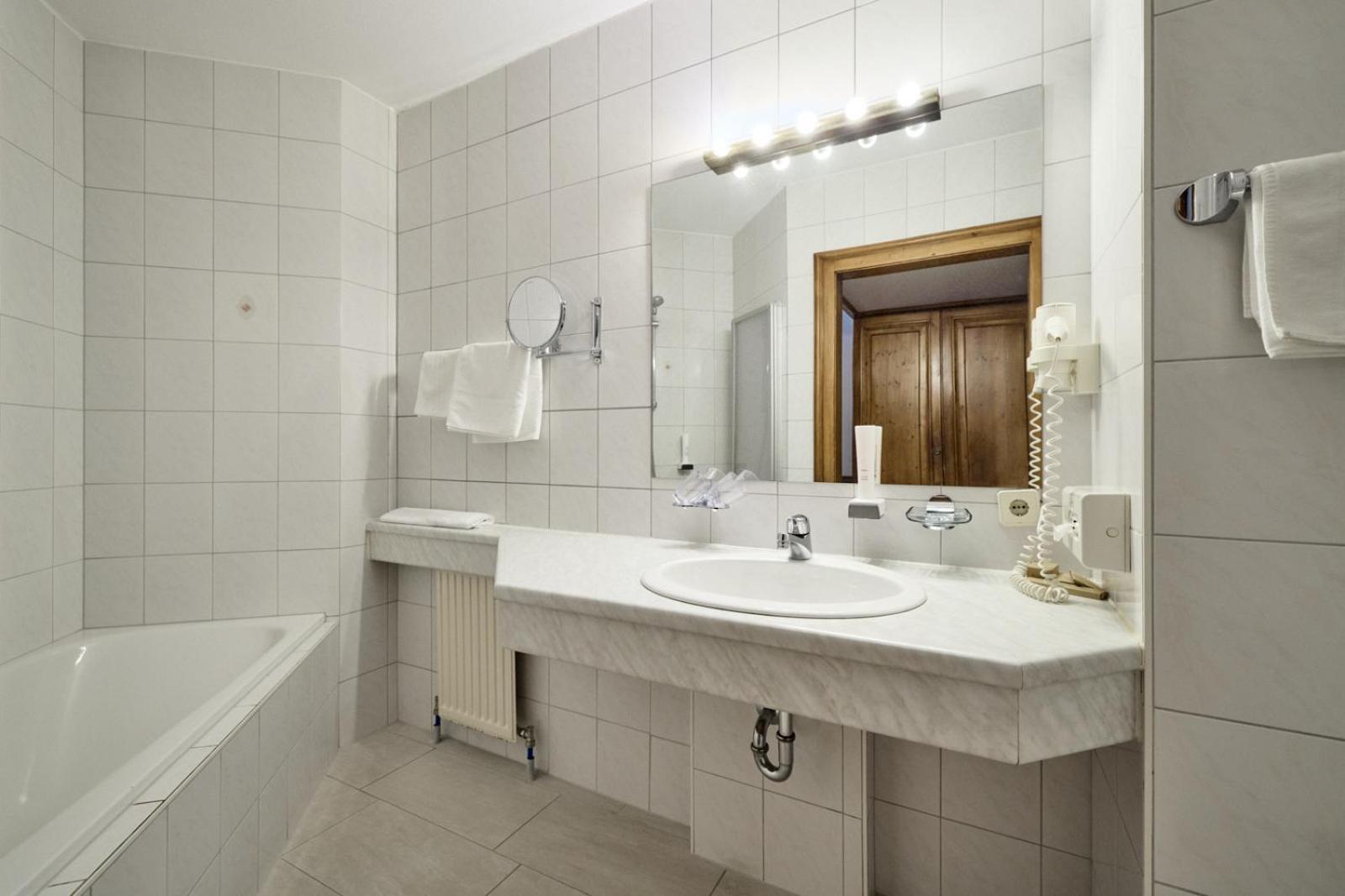 Comfort Double Room - Photo 7