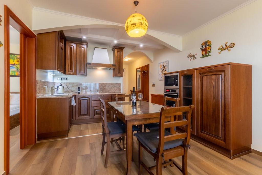 Two-Bedroom Apartment - Photo 18