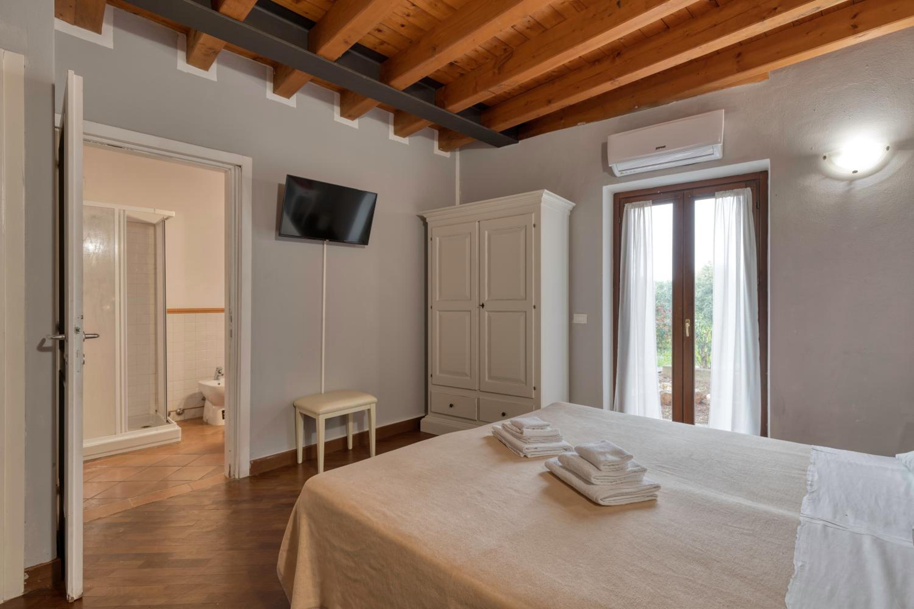 Triple Room photo 2