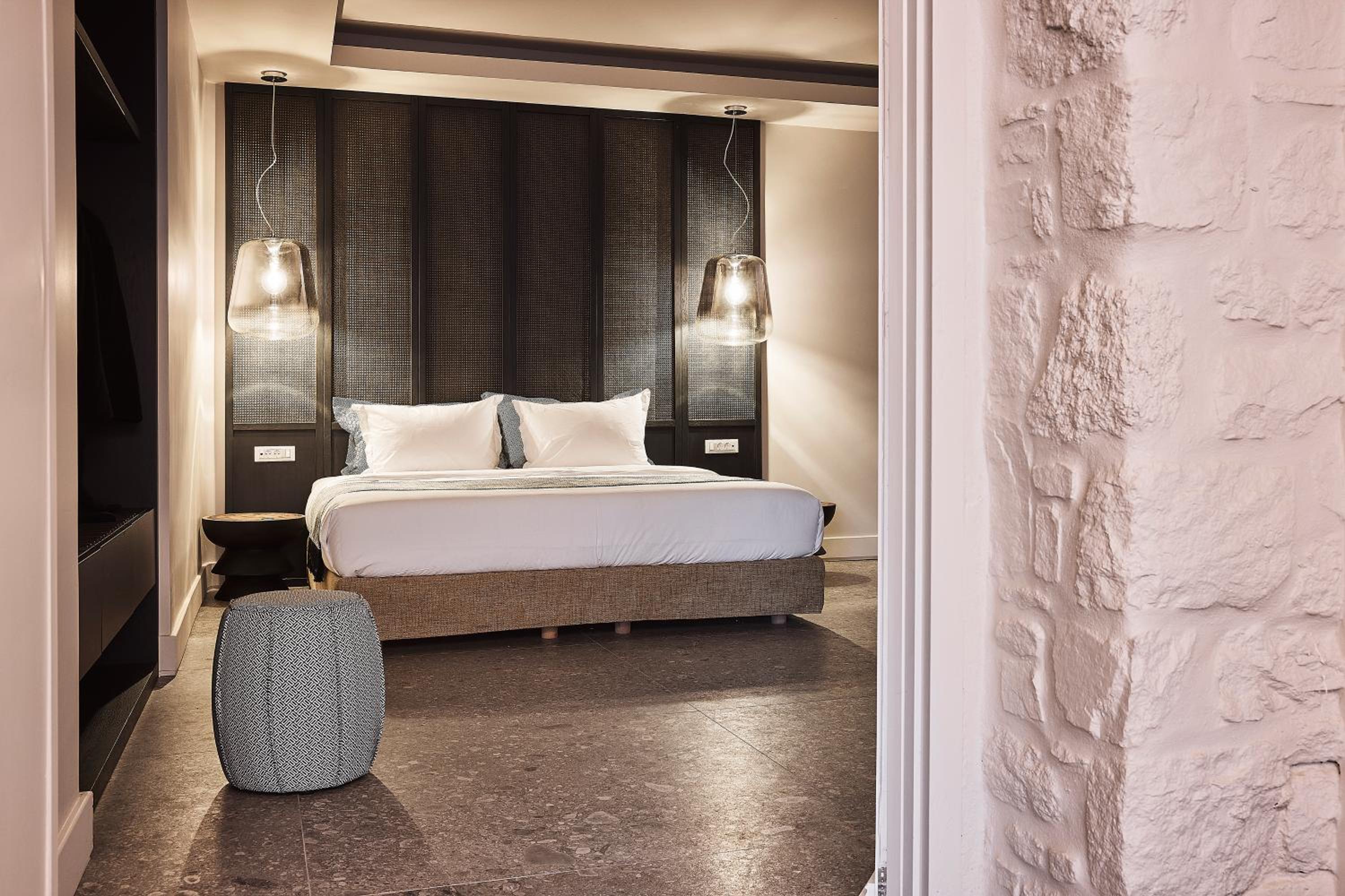 Deluxe Family Suite