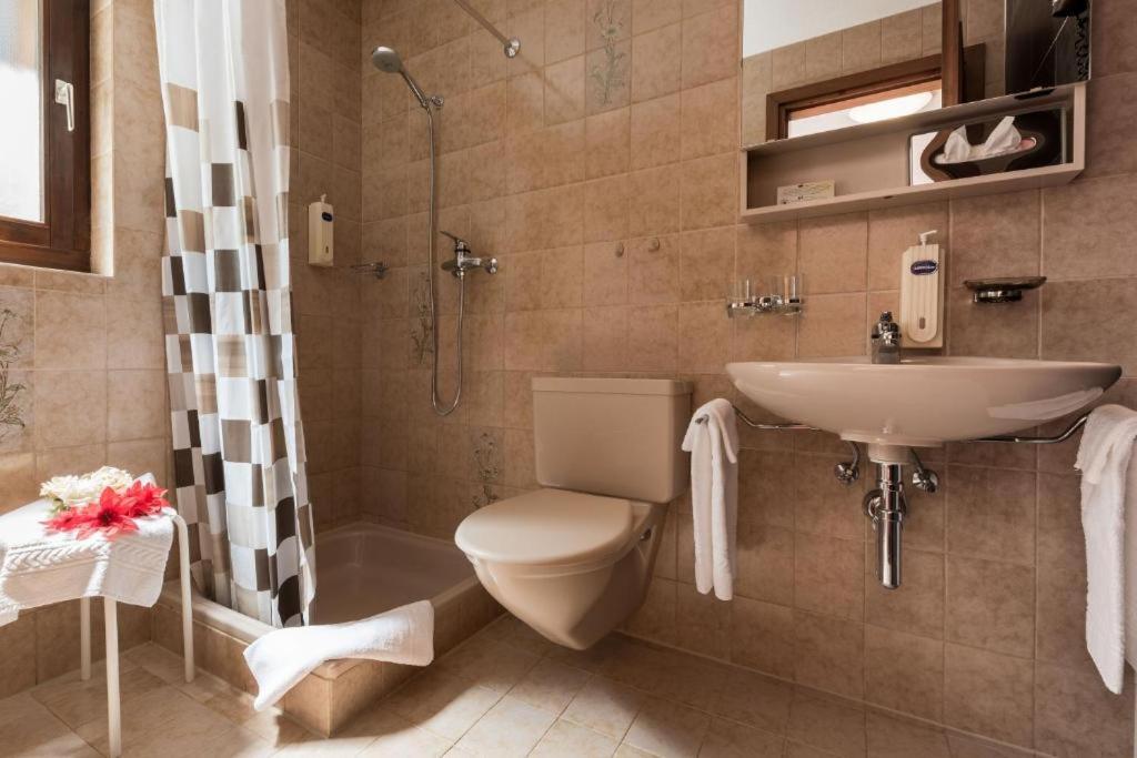 Single Room photo 2