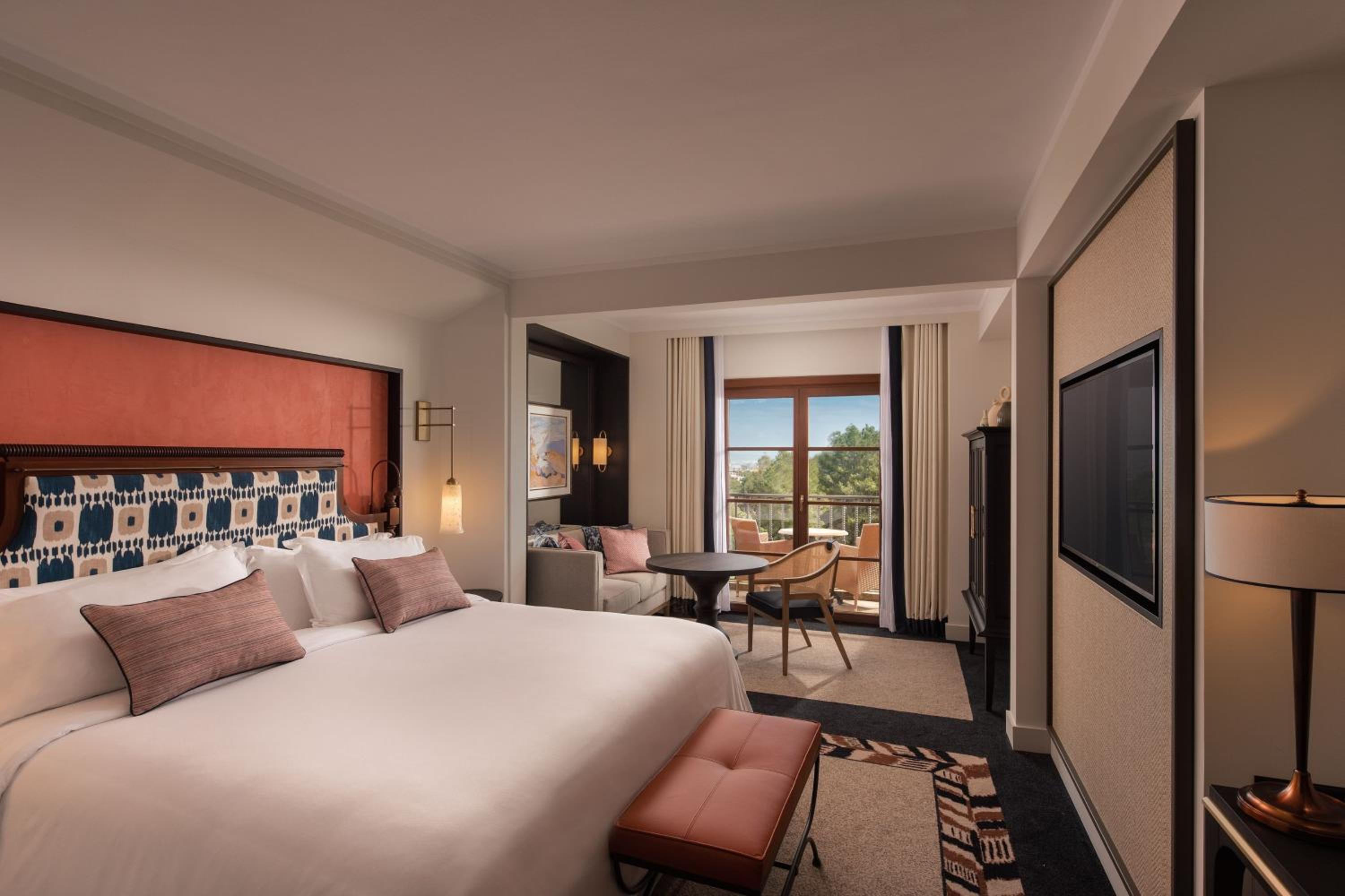 Family Suite, 2 Bedroom Suite, Garden view, Corner room