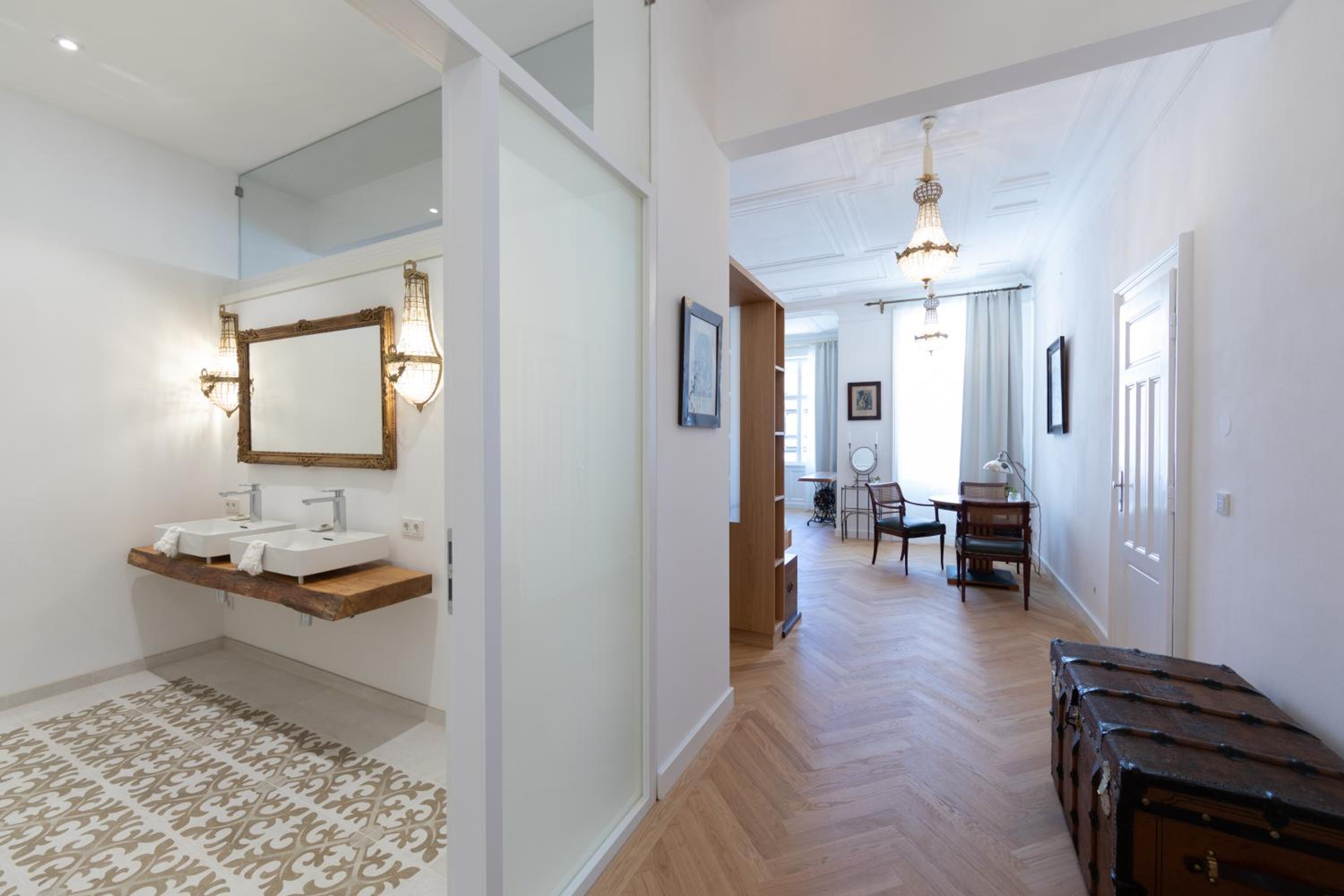 Superior Suite photo 3