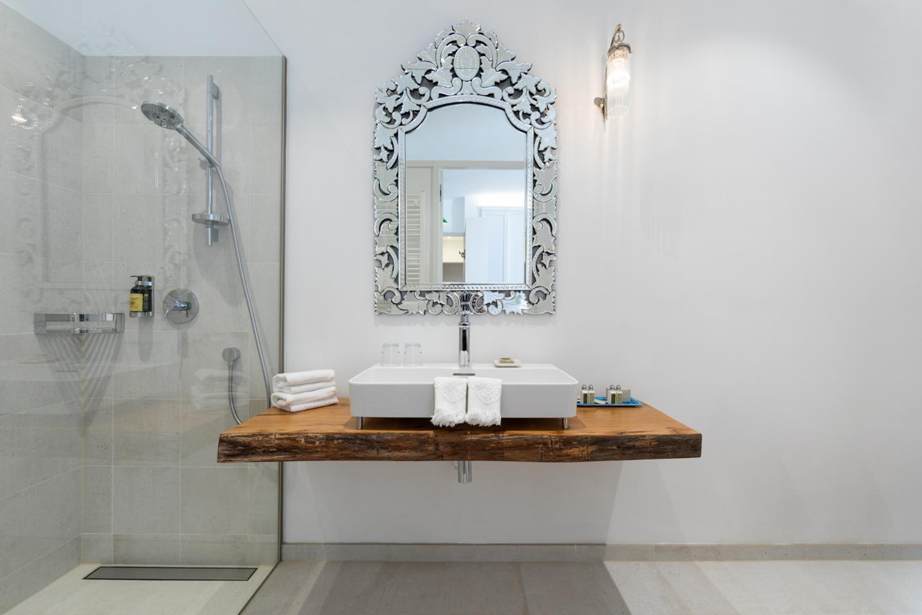 Superior Suite photo 2