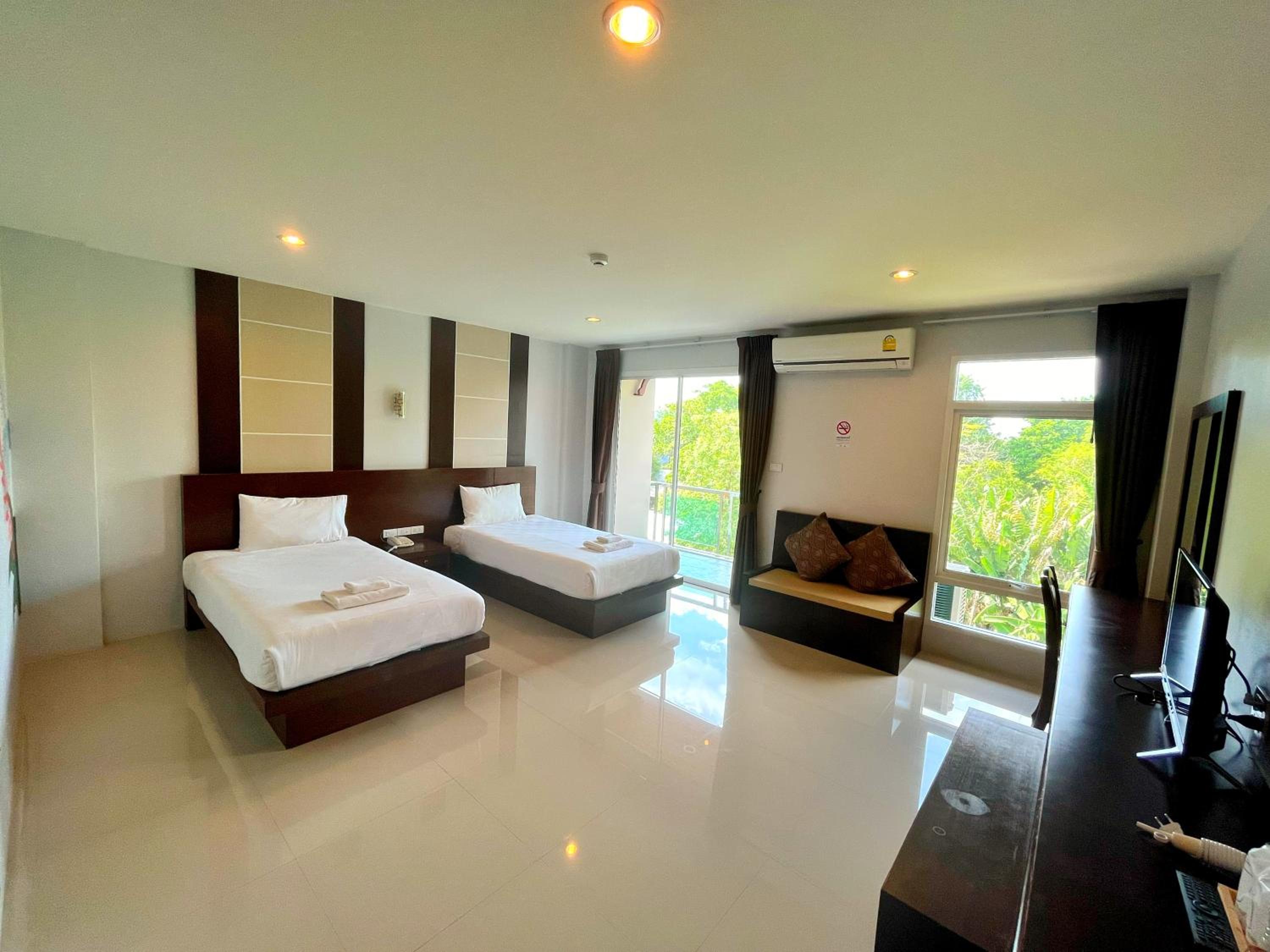 Superior Twin Room - Photo 9