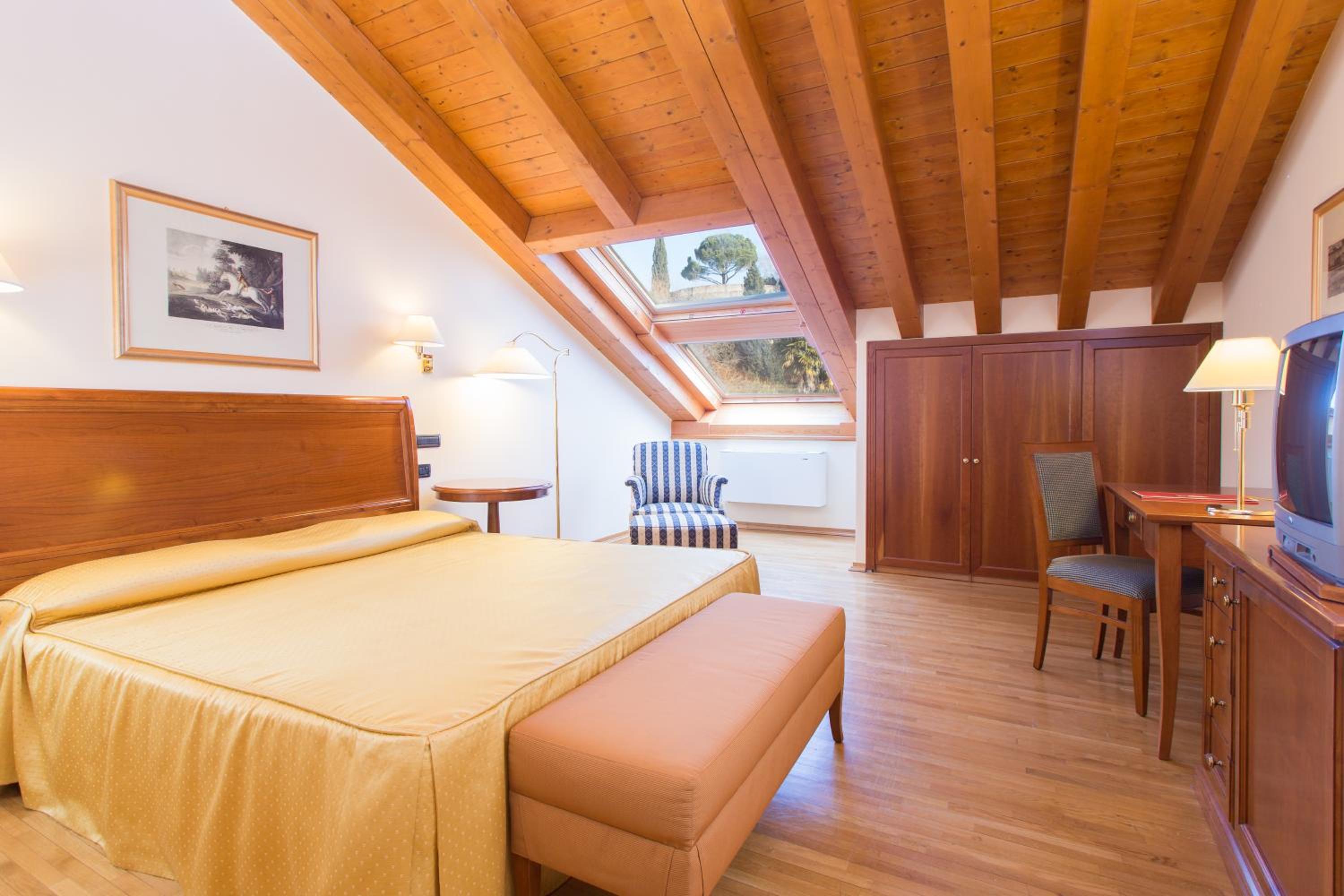 Superior Double Room - Photo 3