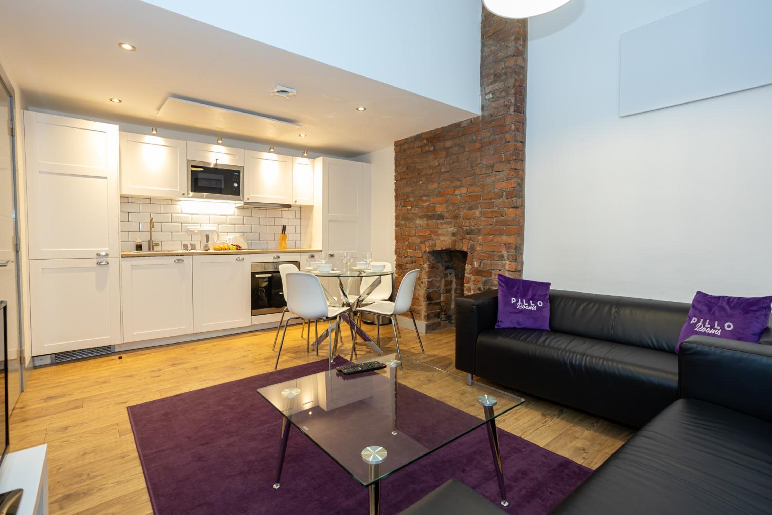 Two-Bedroom Apartment - Photo 18