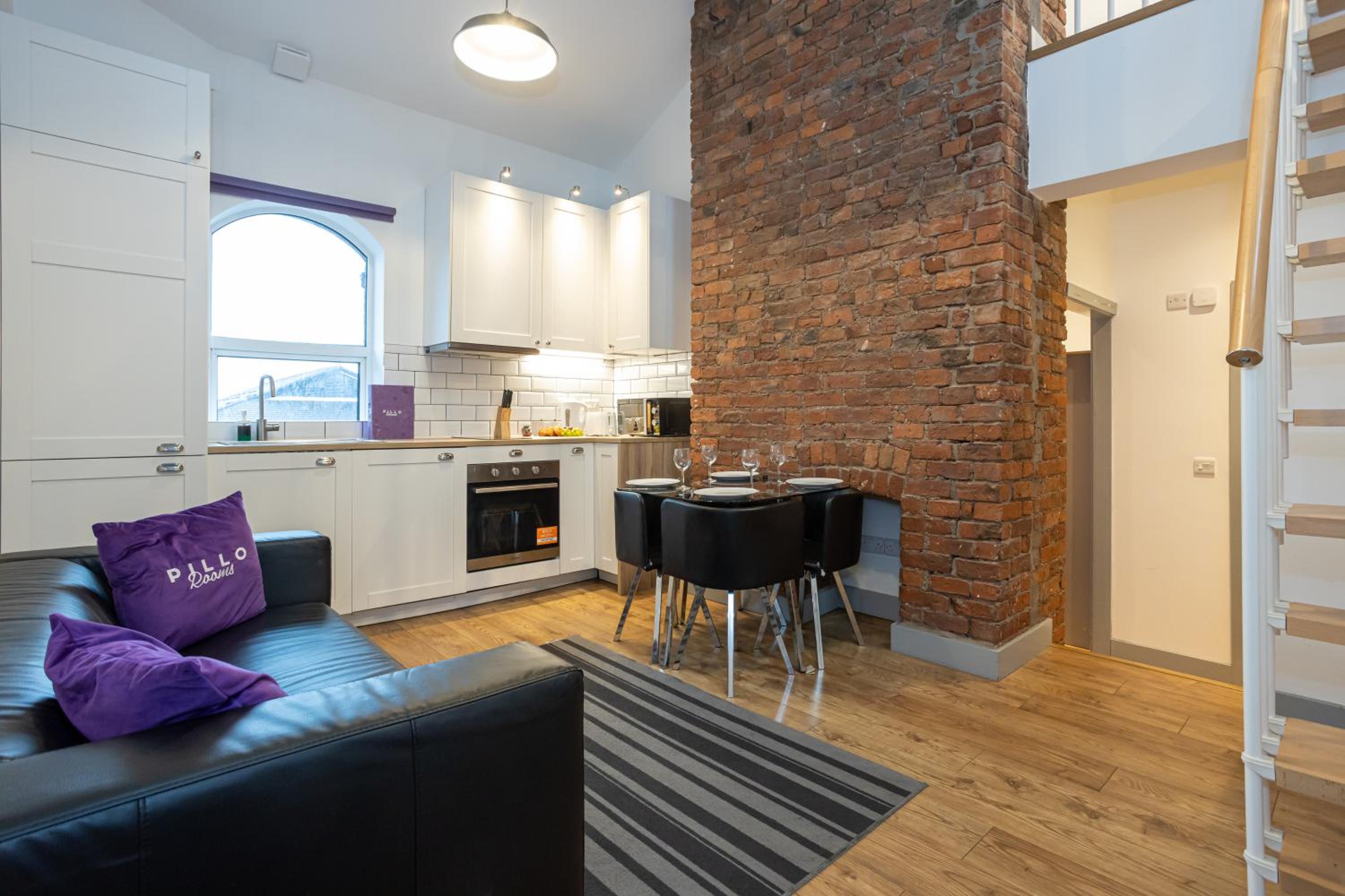 Two-Bedroom Apartment - Photo 11