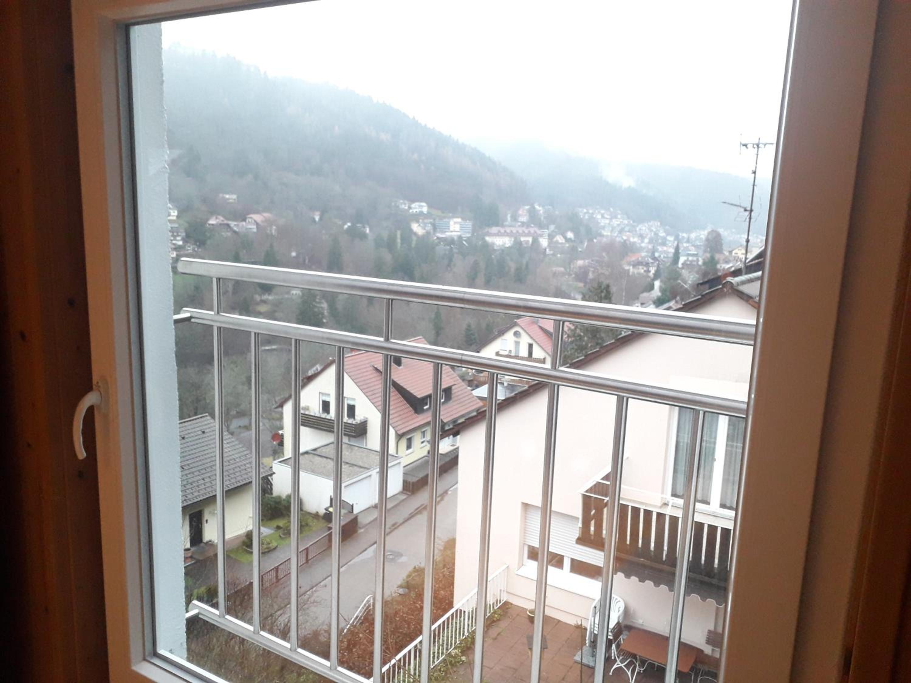 Apartment with Mountain View photo 1