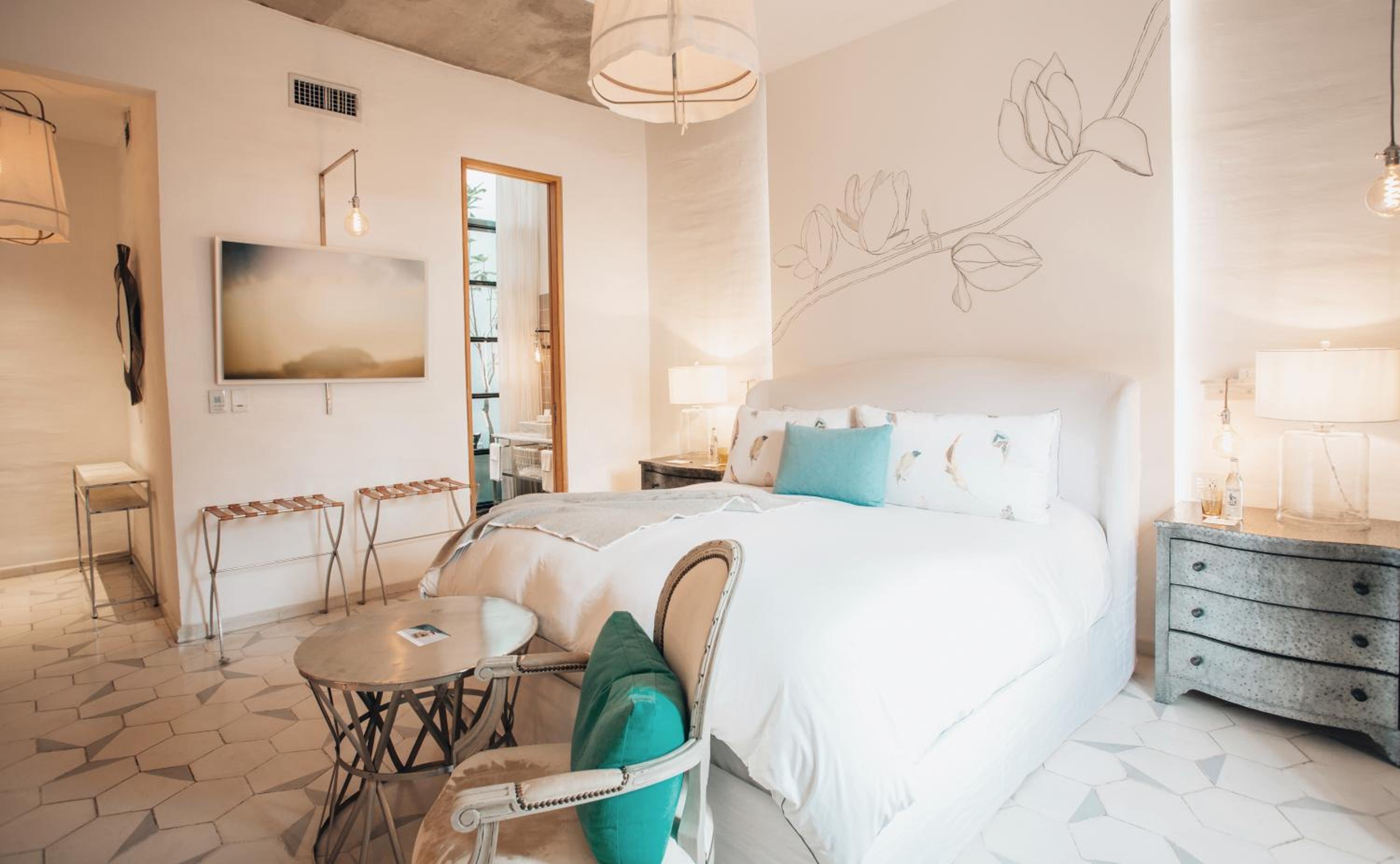 Master Suite King with bathtub photo 3
