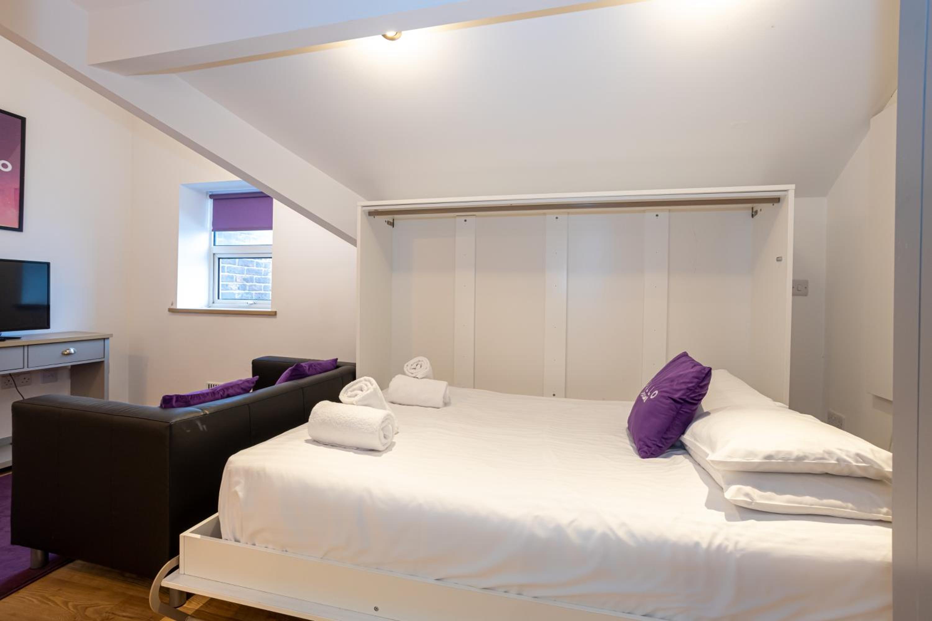 Studio Apartment - Photo 7