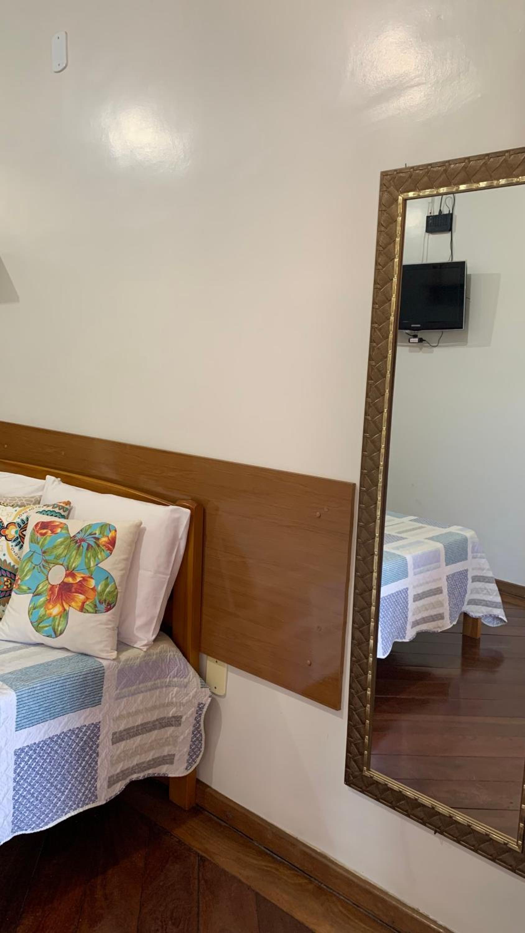 Standard Suite - Photo 9