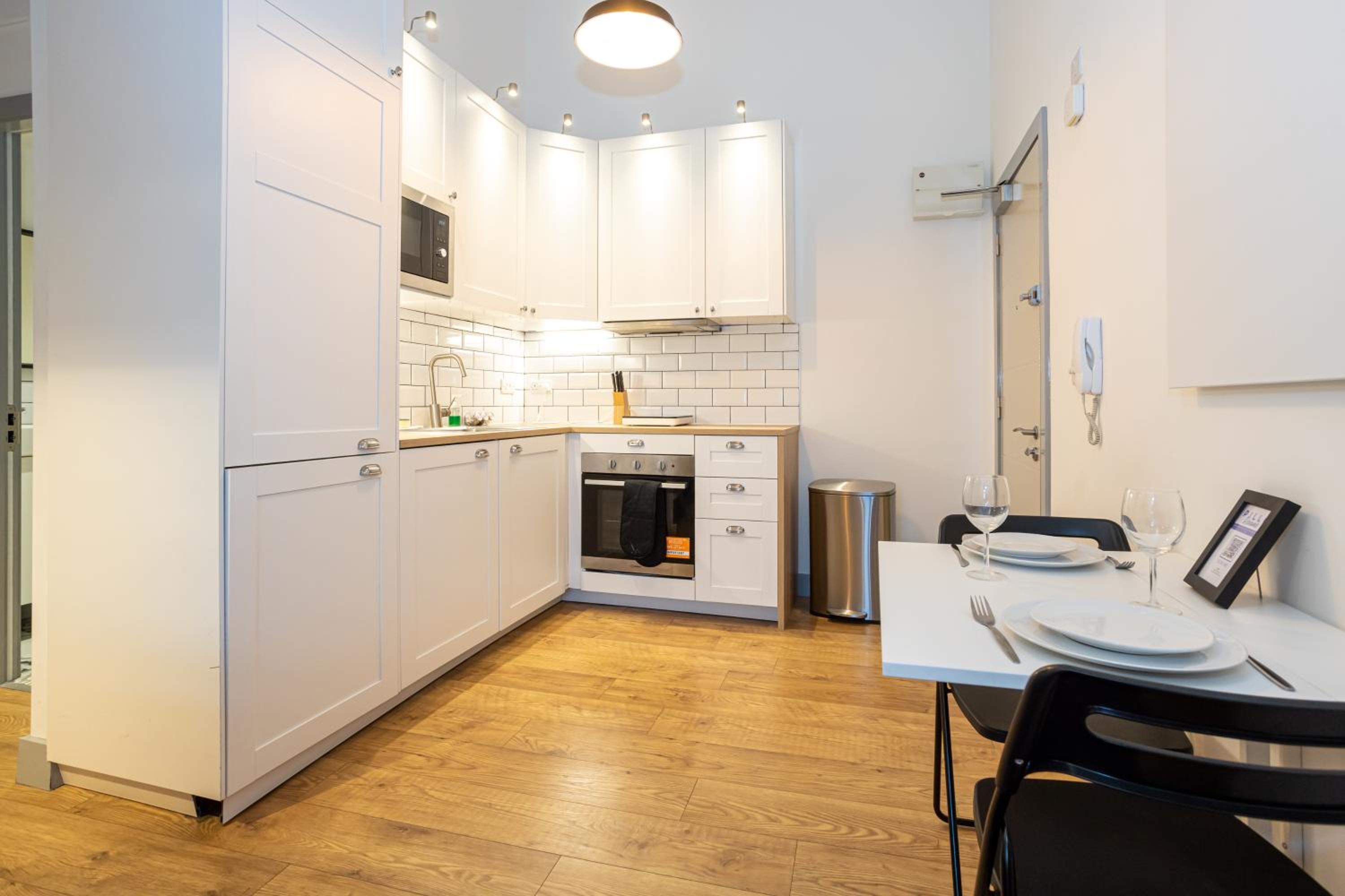 Studio Apartment - Photo 5