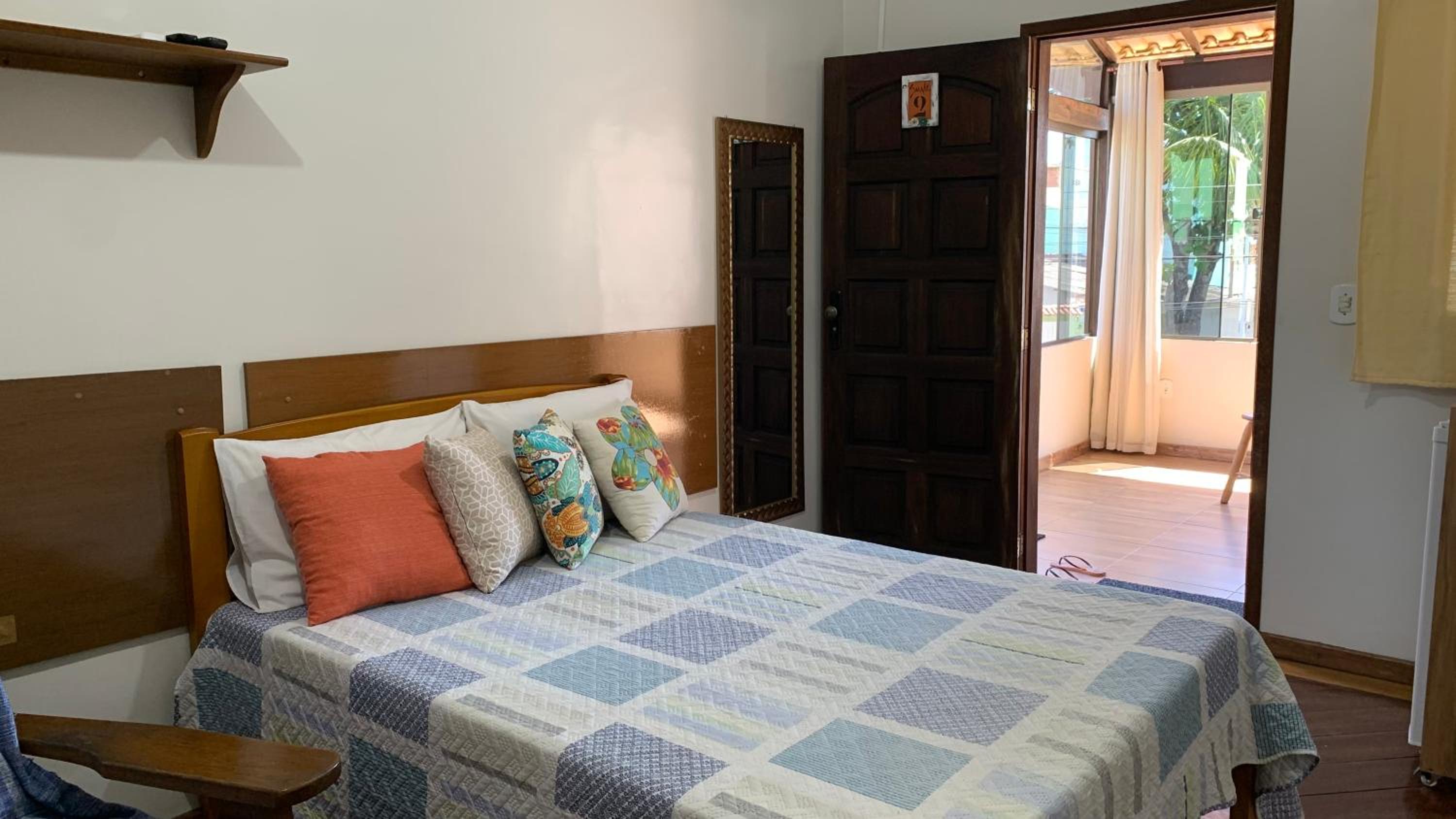 Standard Suite - Photo 4