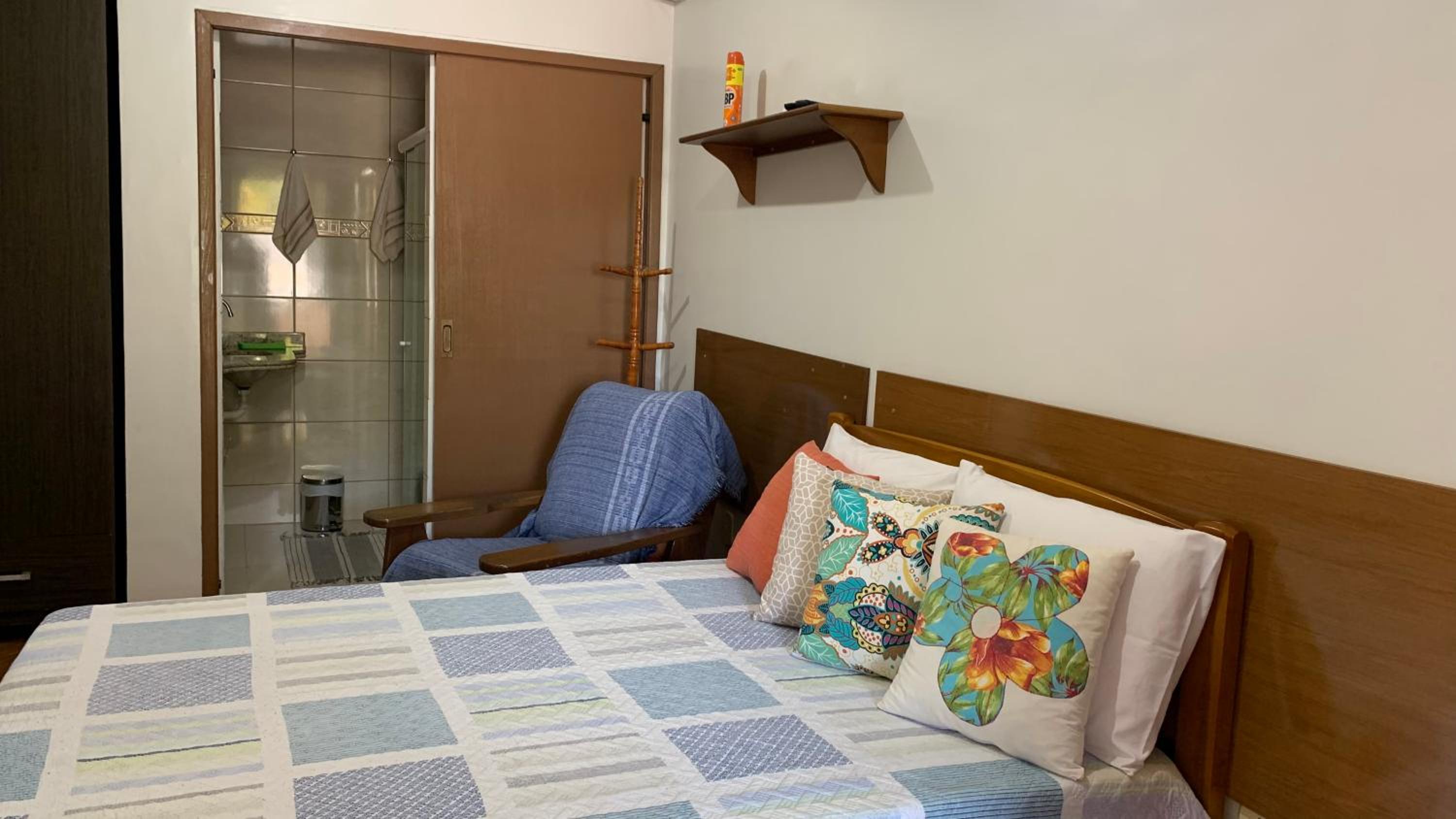 Standard Suite - Photo 10