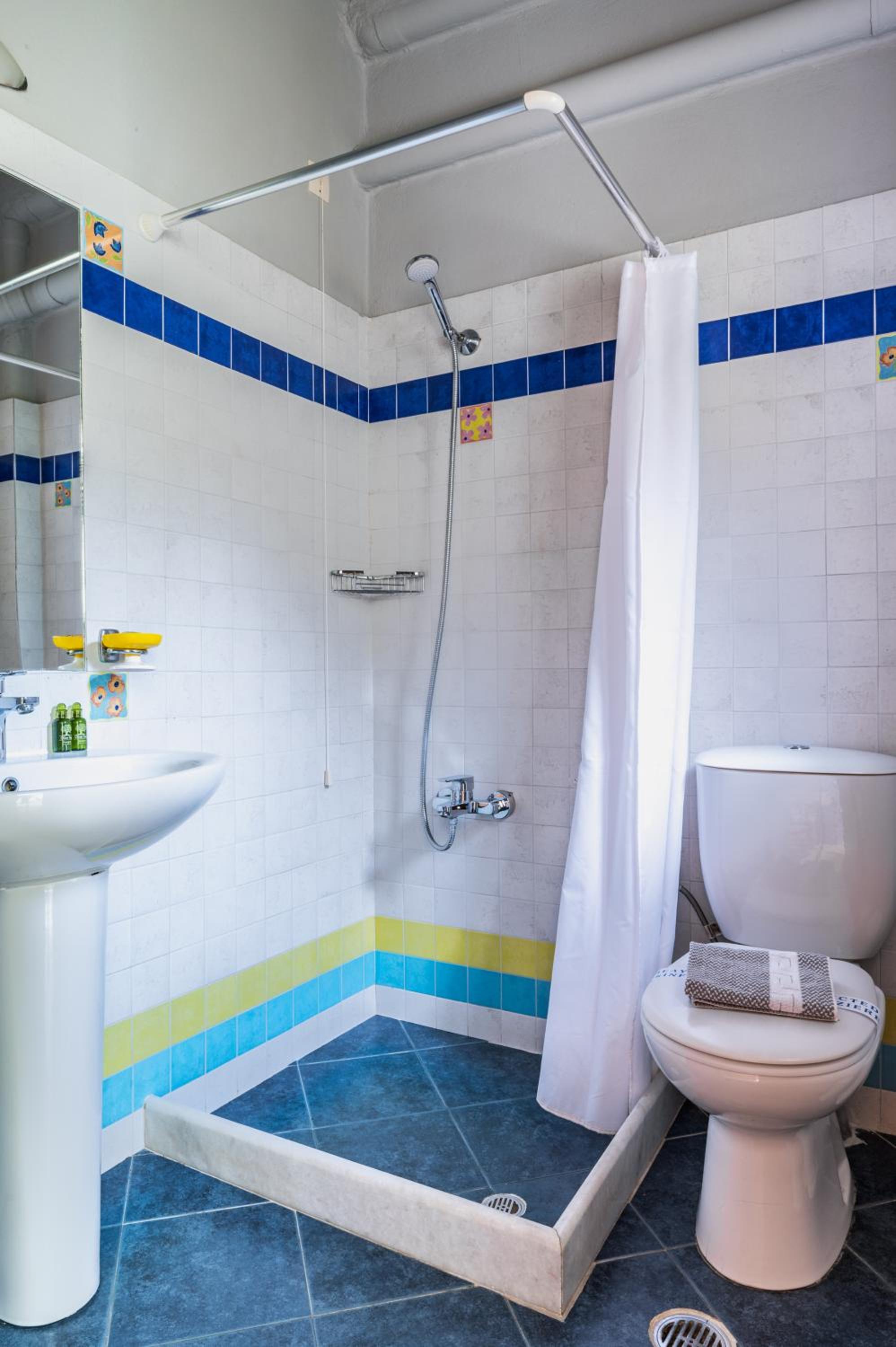 Double or Twin Room with Sea View