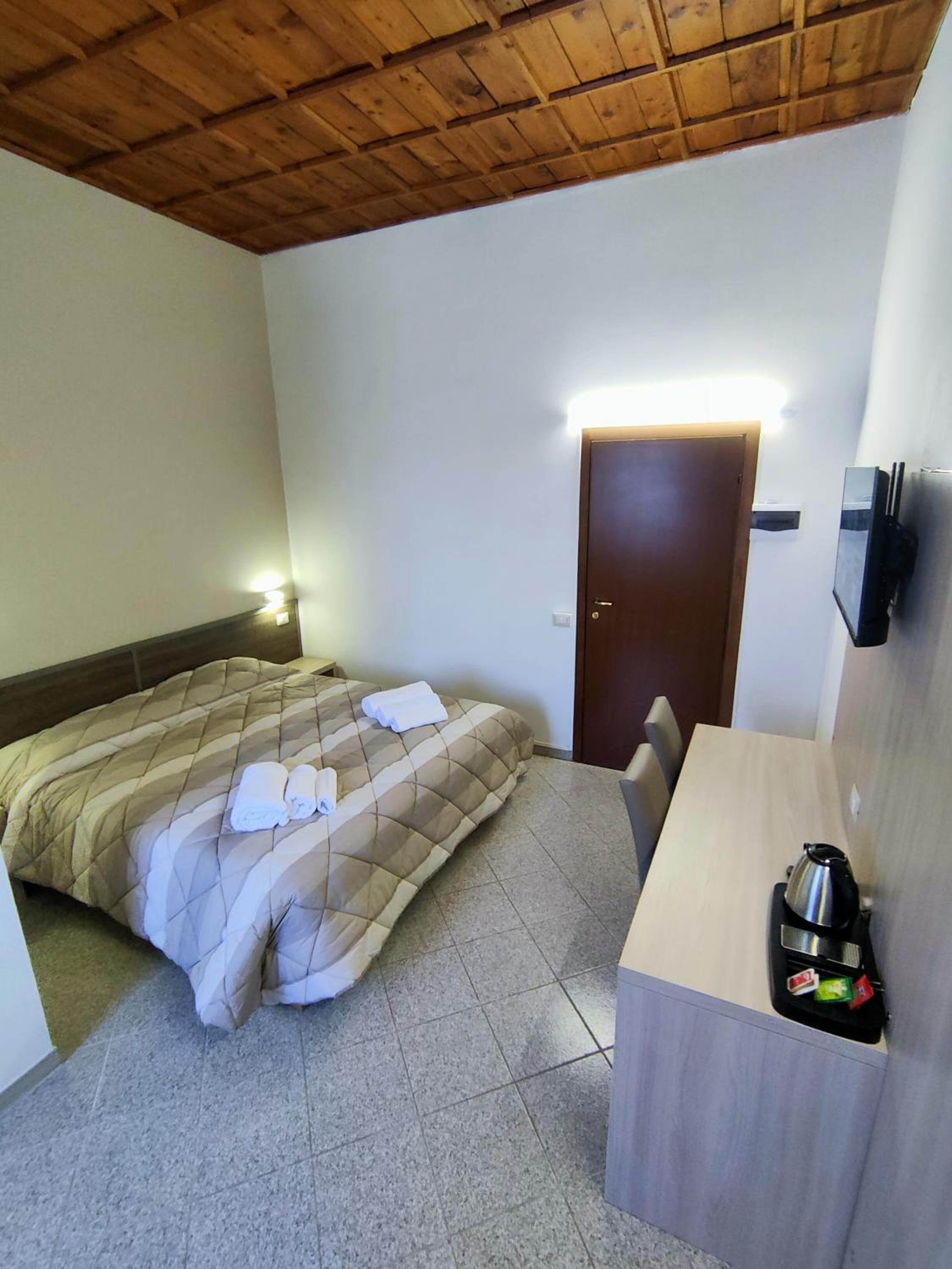 Deluxe Double or Twin Room photo 1
