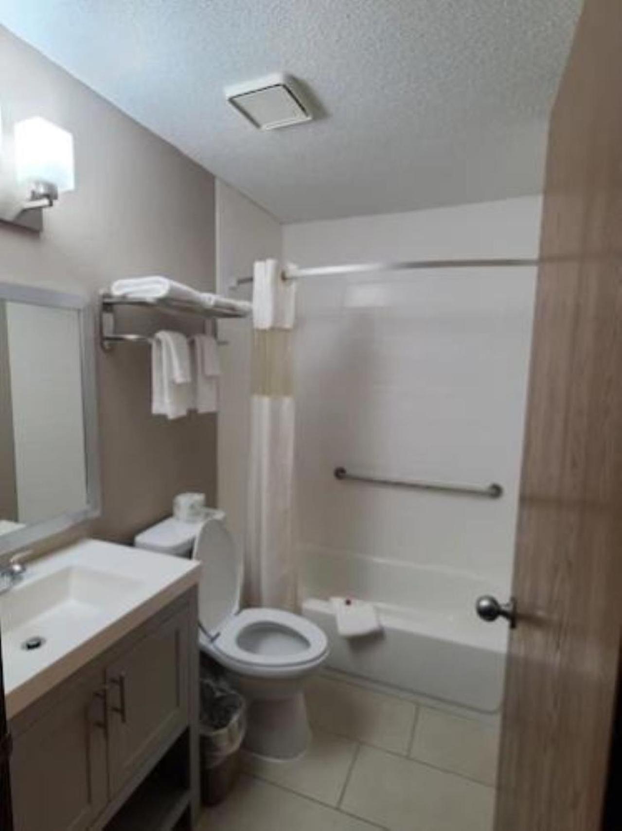 Double Room with Two Double Beds - Non-Smoking - Photo 3