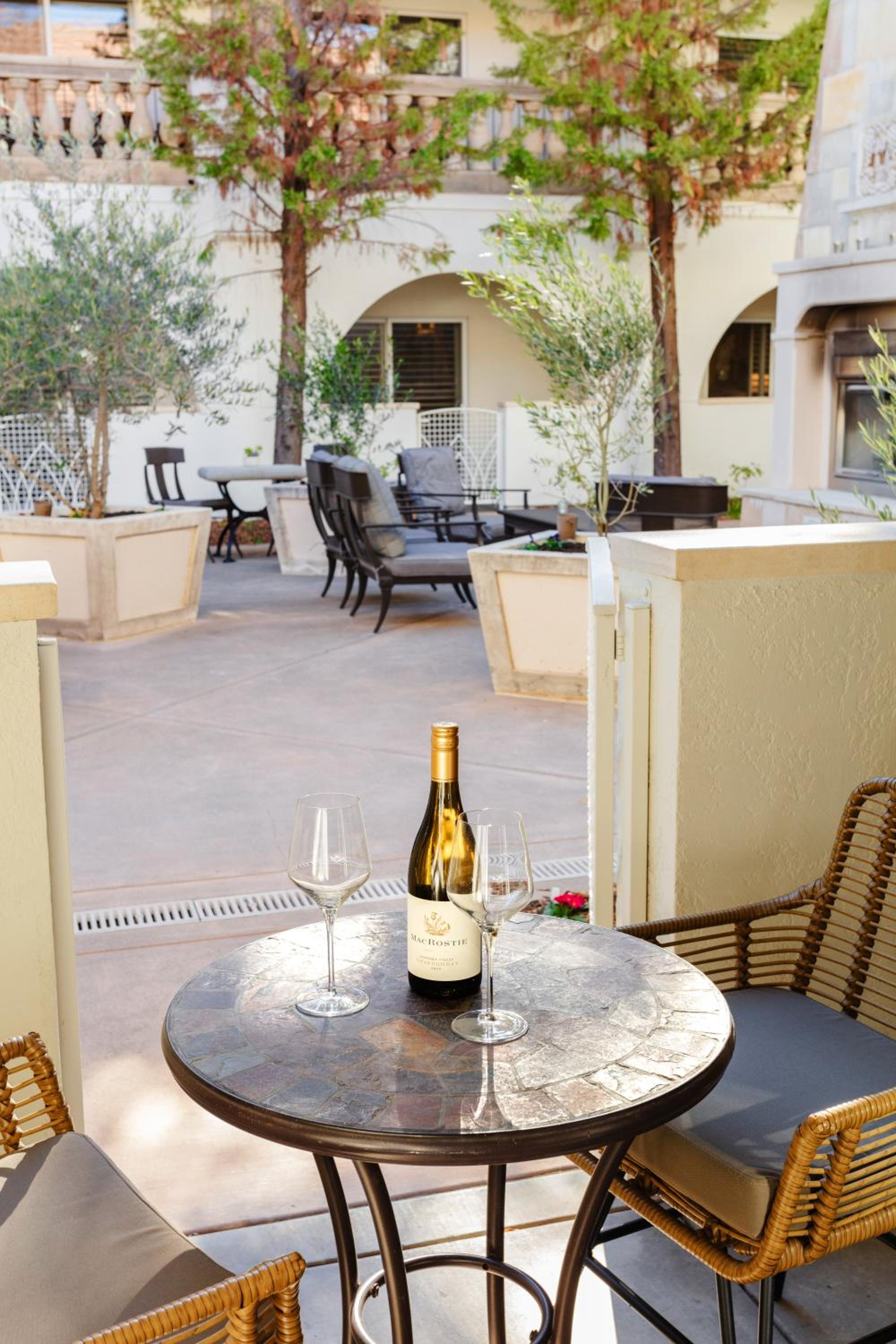 King Room with Patio and Courtyard View - Photo 13
