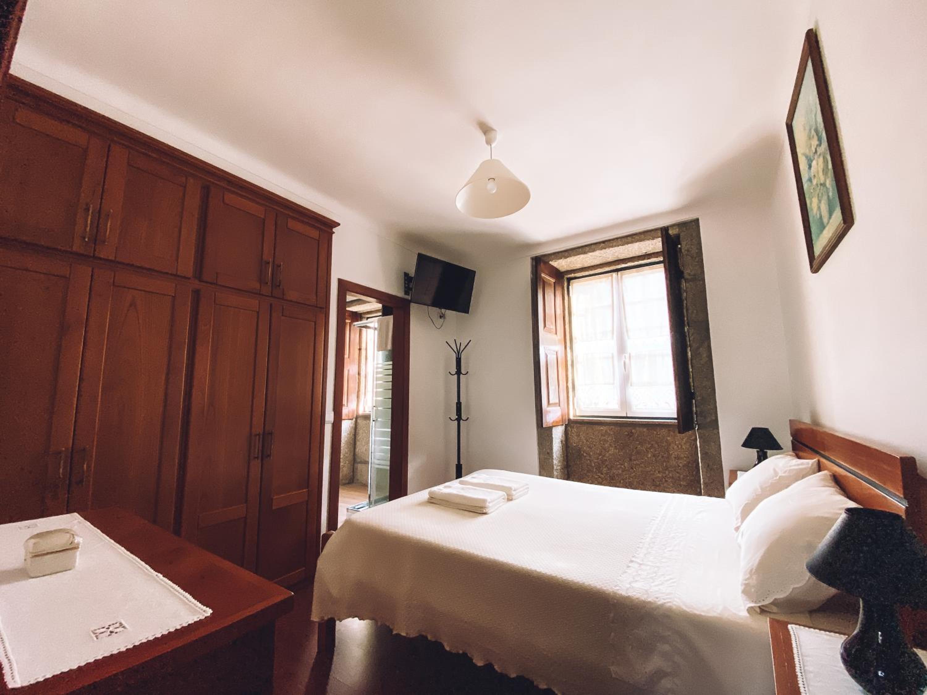 Double Room with Private Bathroom photo 2