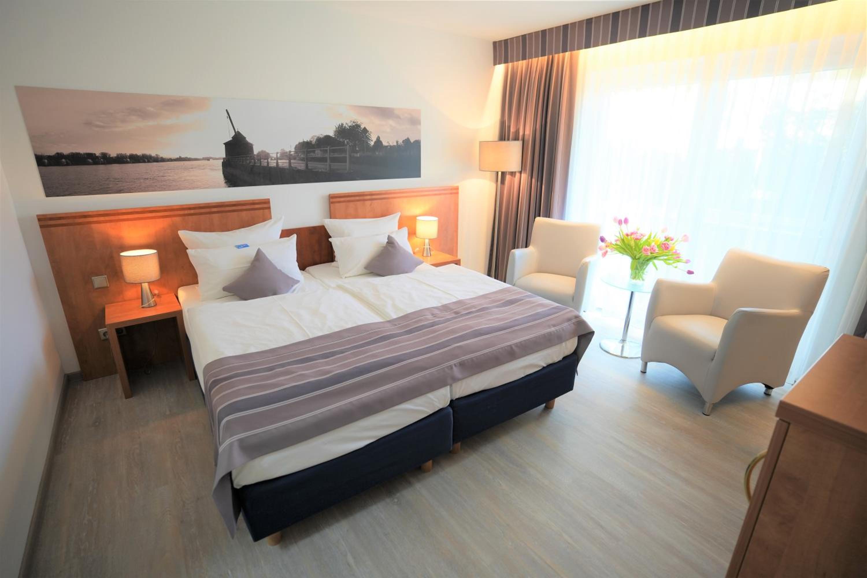 Standard Double Room with Garden View