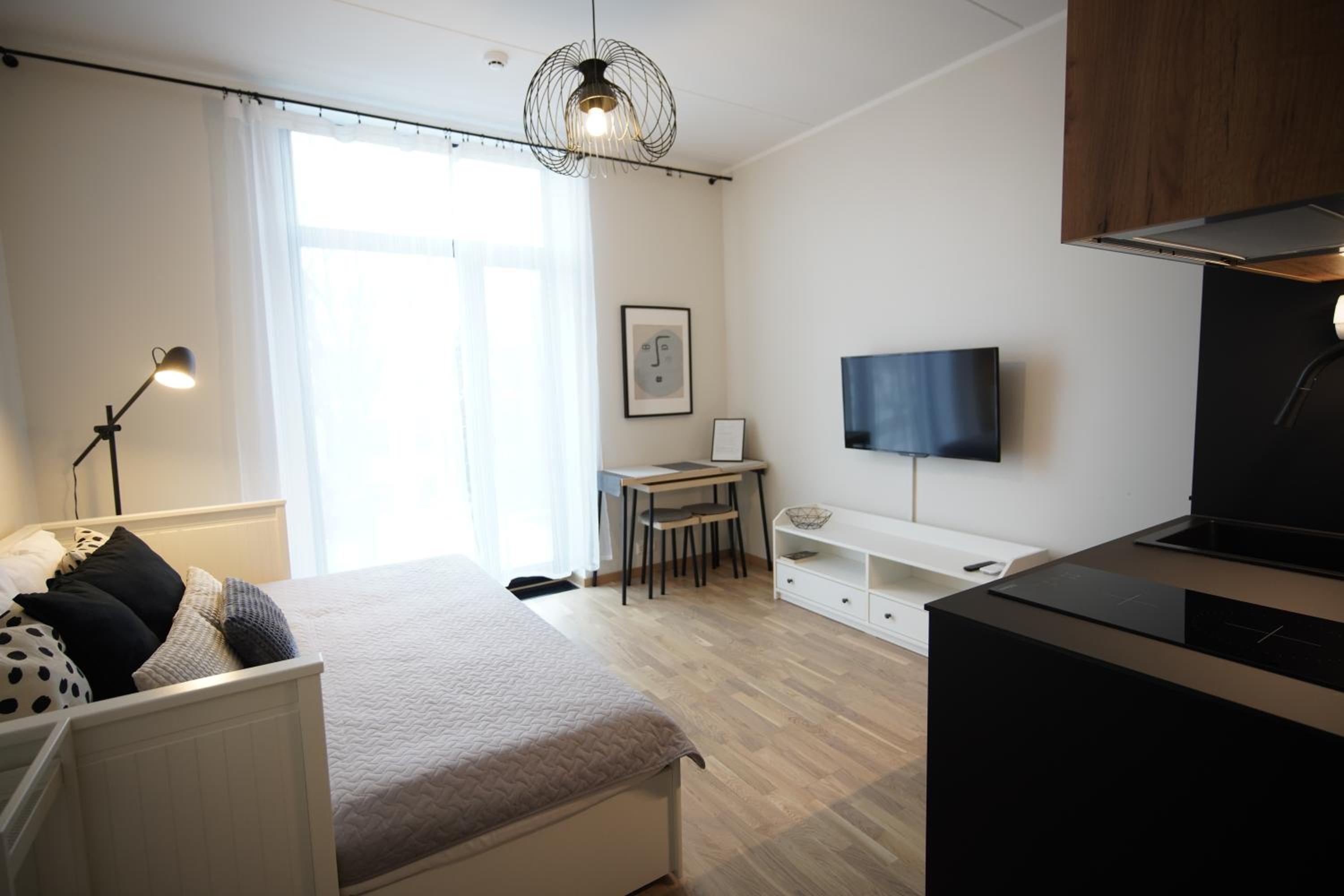 One-Bedroom Apartment - Photo 1