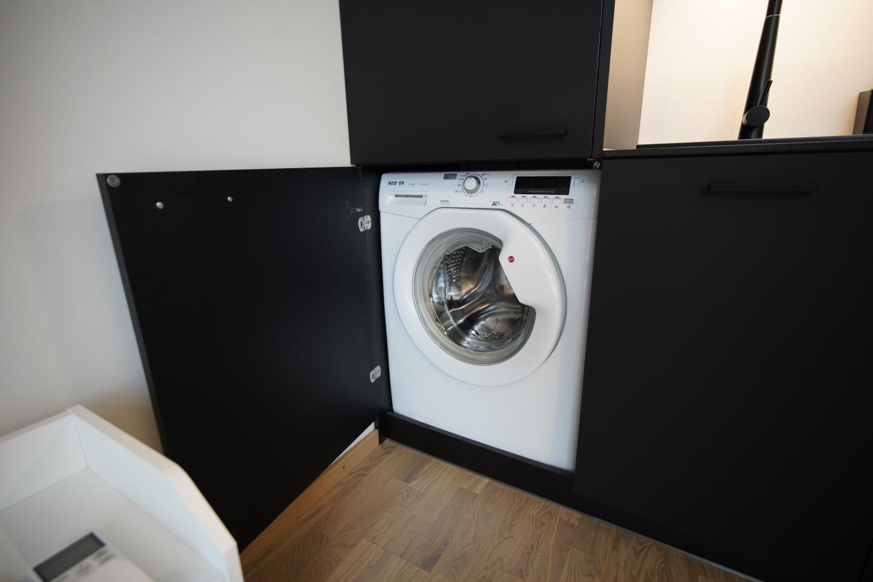 One-Bedroom Apartment - Photo 9