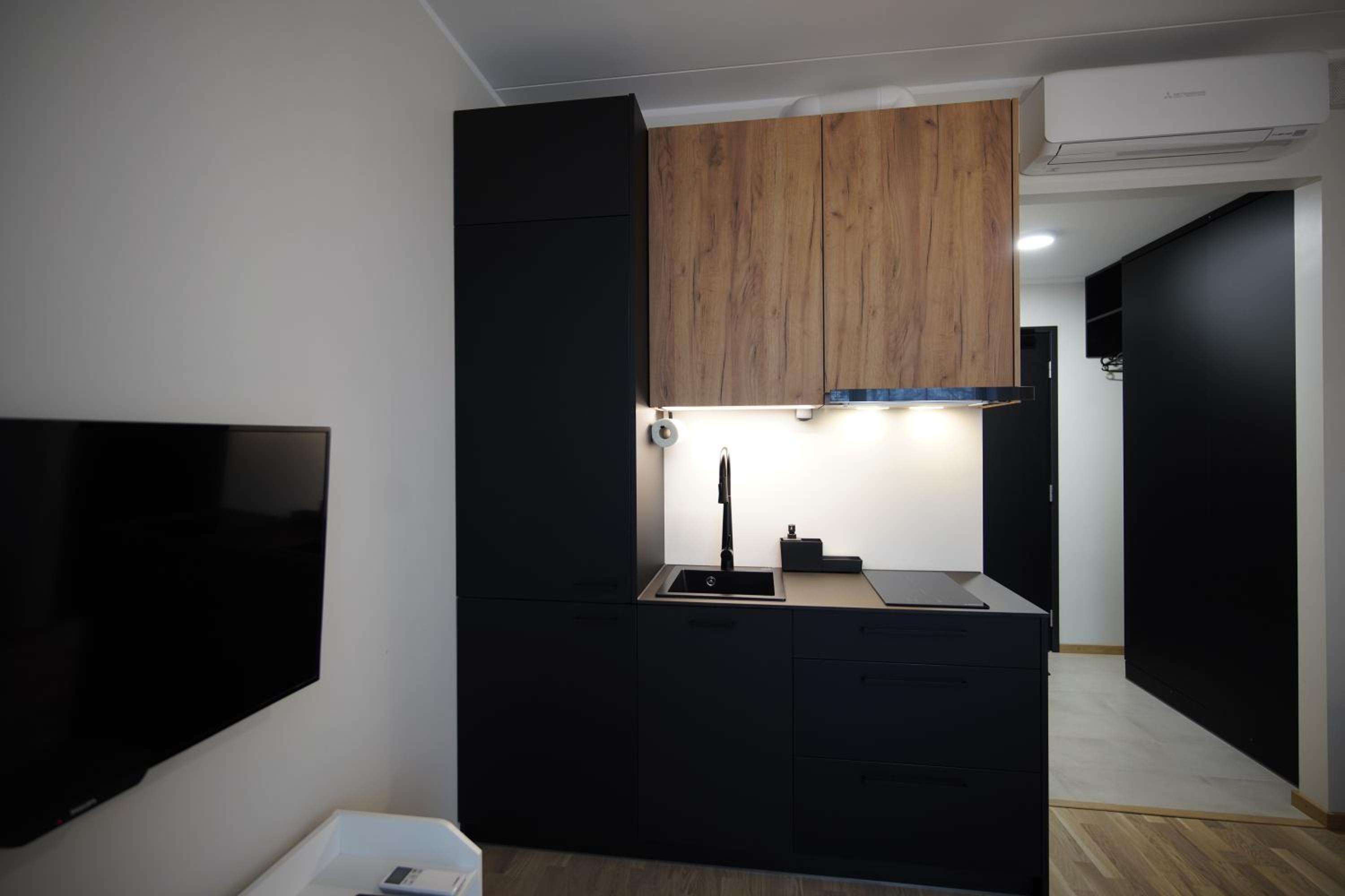 One-Bedroom Apartment - Photo 25
