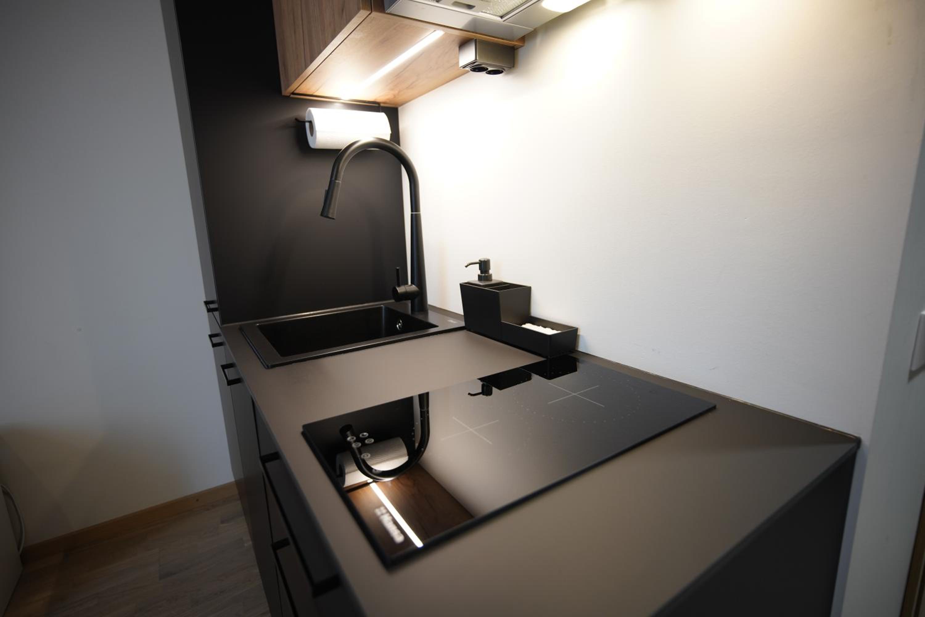 One-Bedroom Apartment - Photo 16