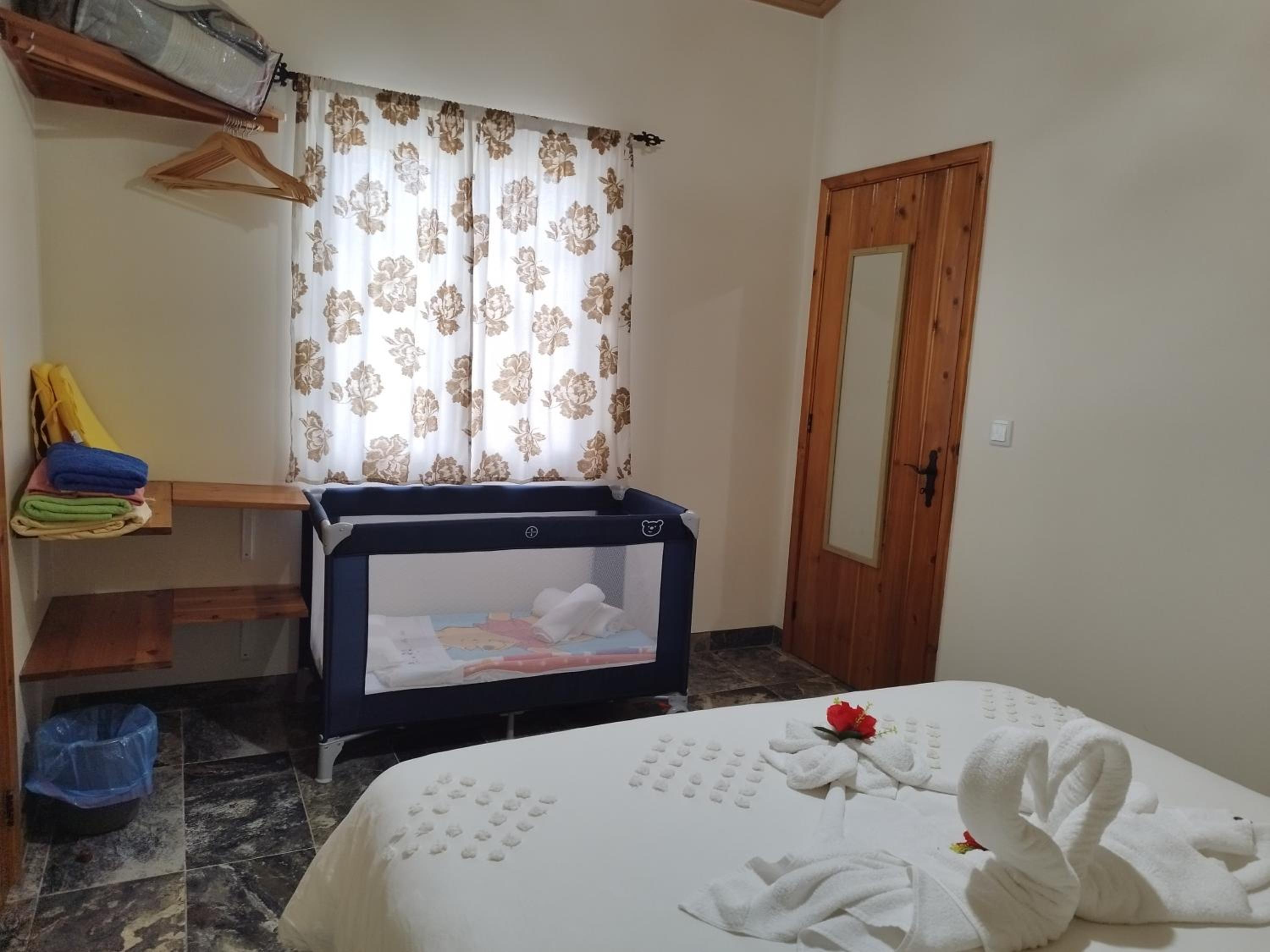 One-Bedroom House photo 2