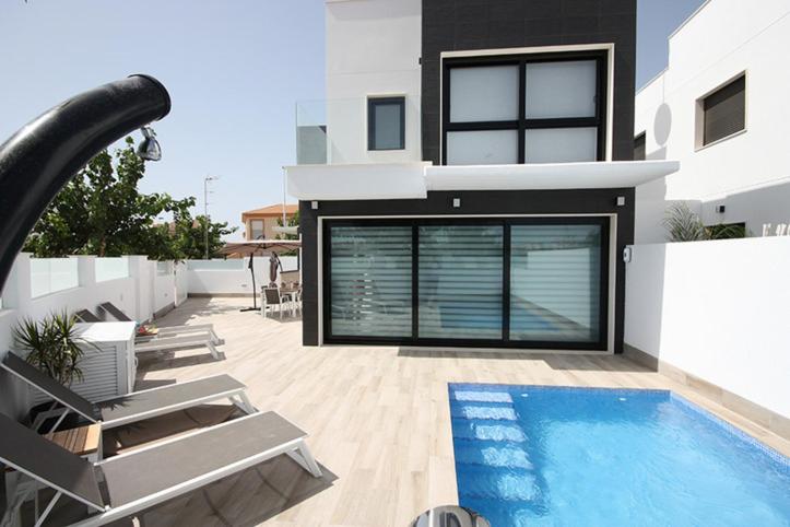 Casa de Tres Habitaciones