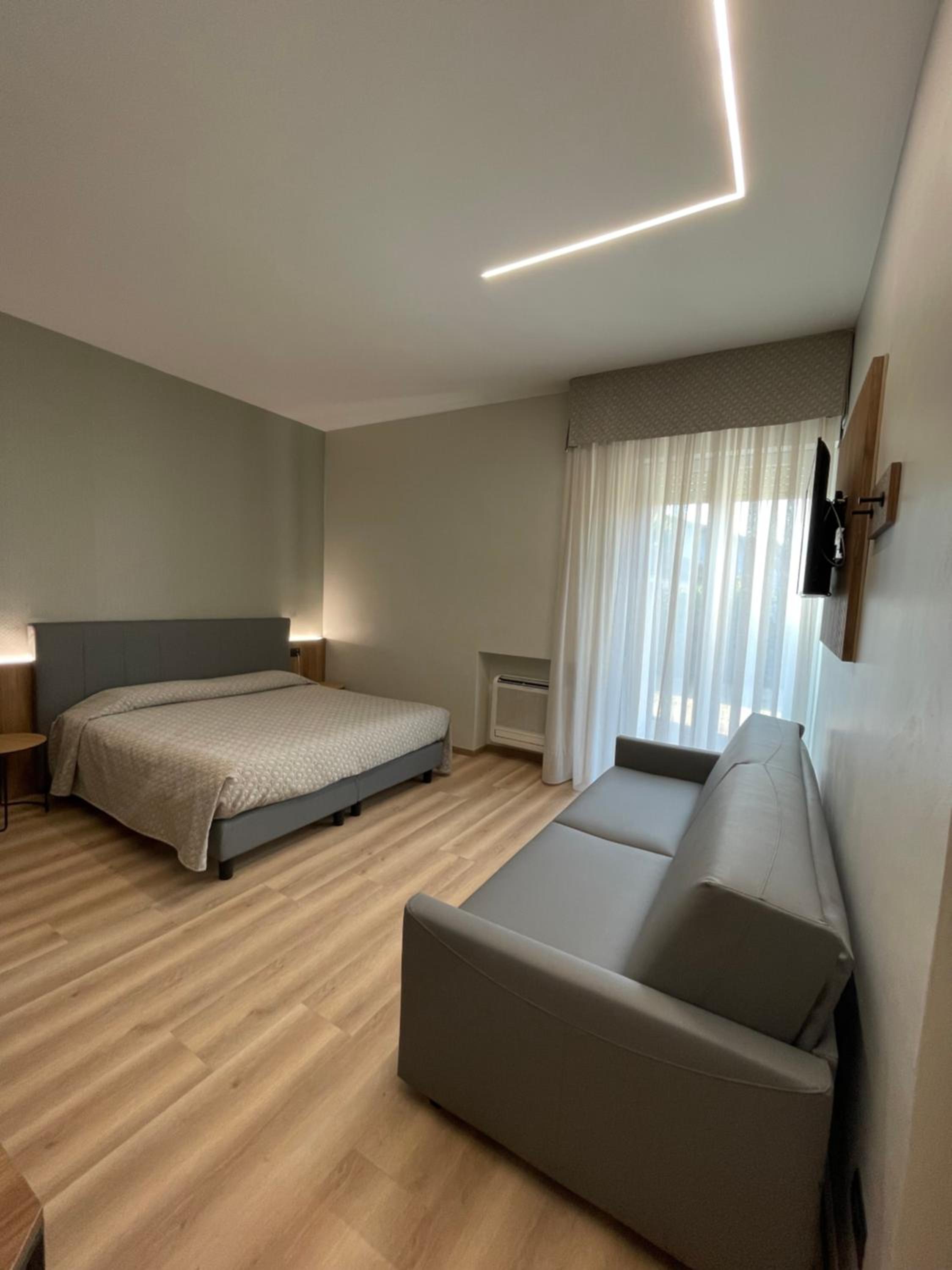 Superior Double Room - Photo 1