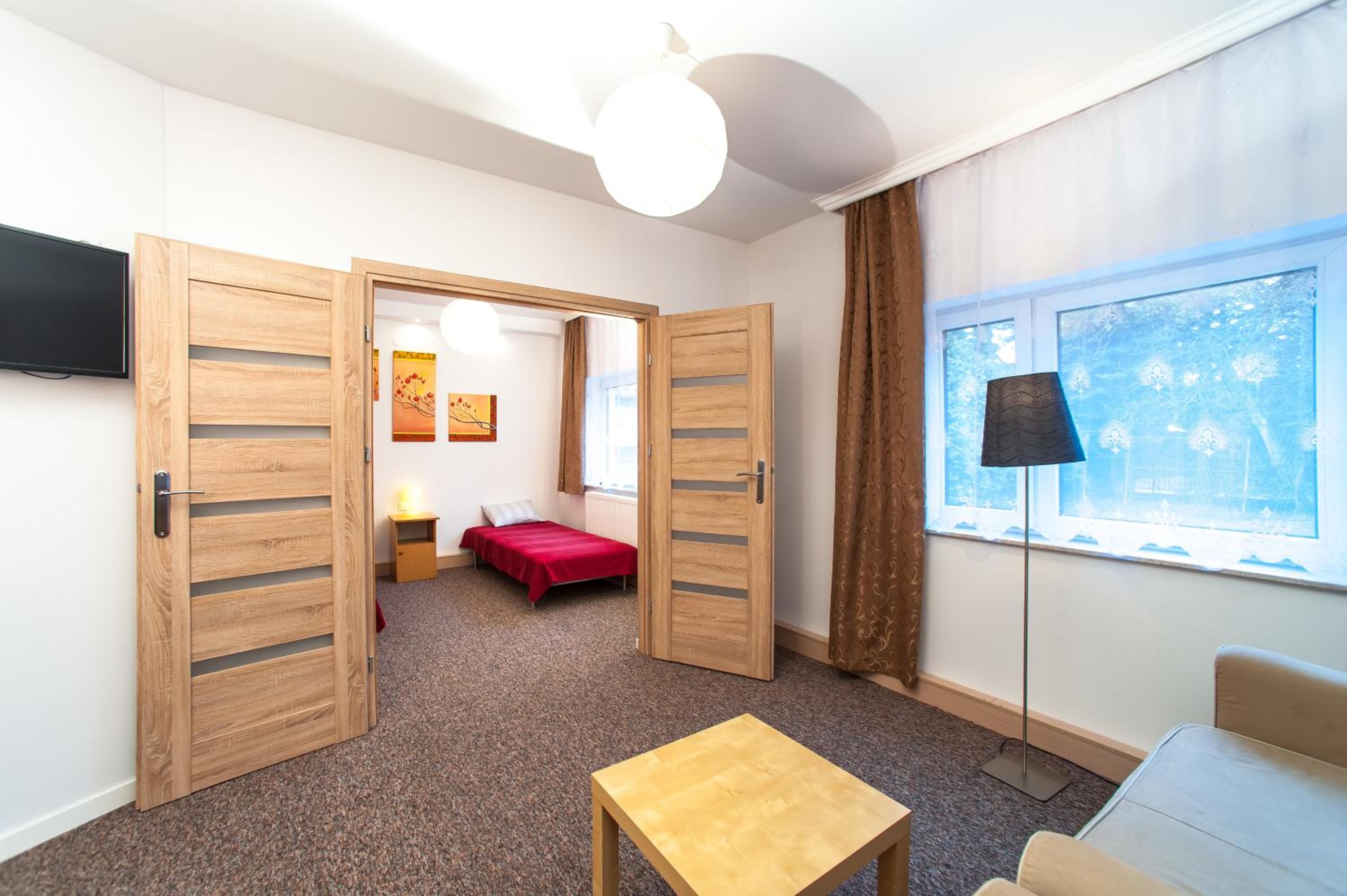 Apartment (6 Adults)