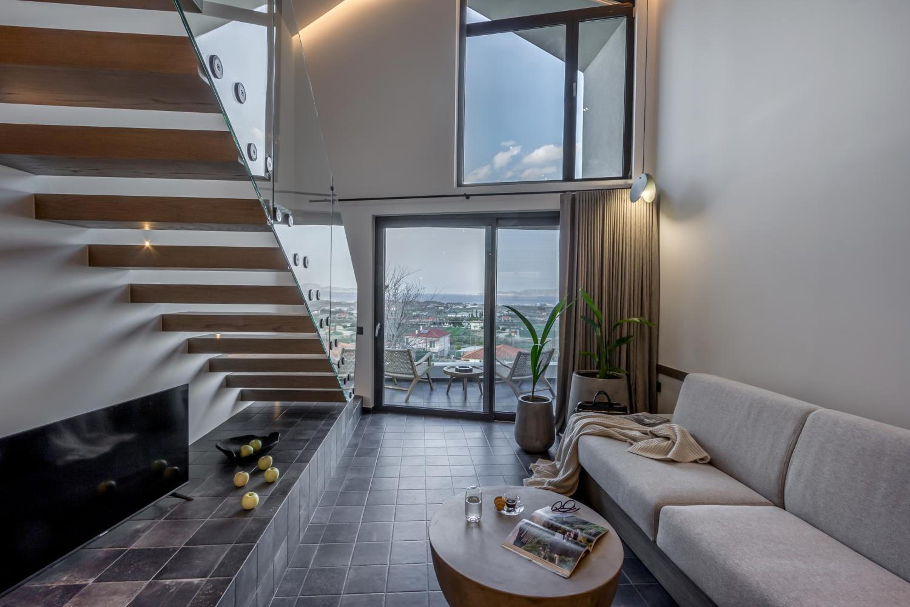 Queen Suite with Sea View - Photo 27