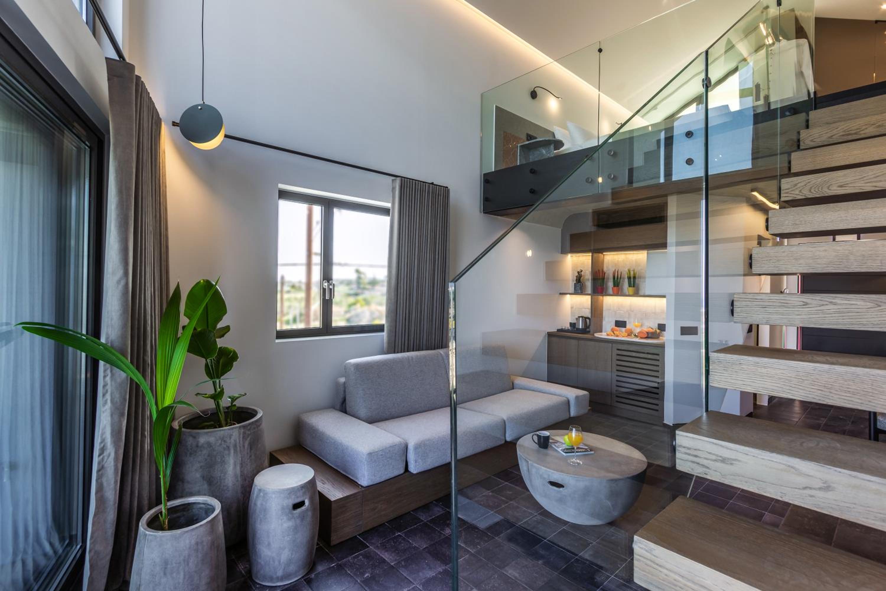 Superior Suite with Sea View - Photo 1