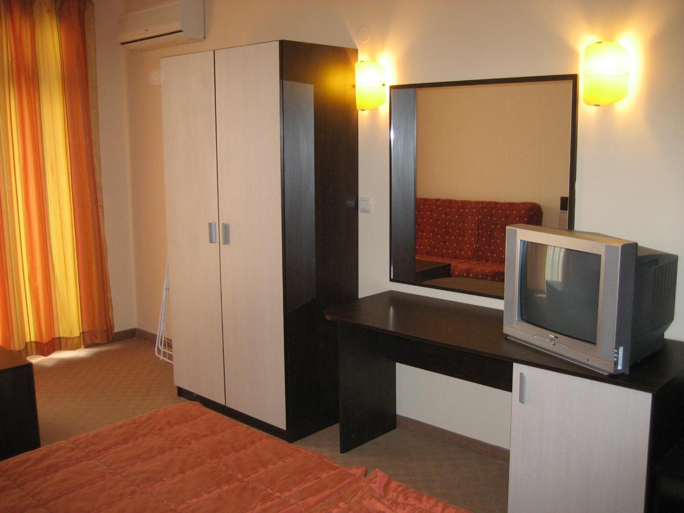 Twin Room - Basement