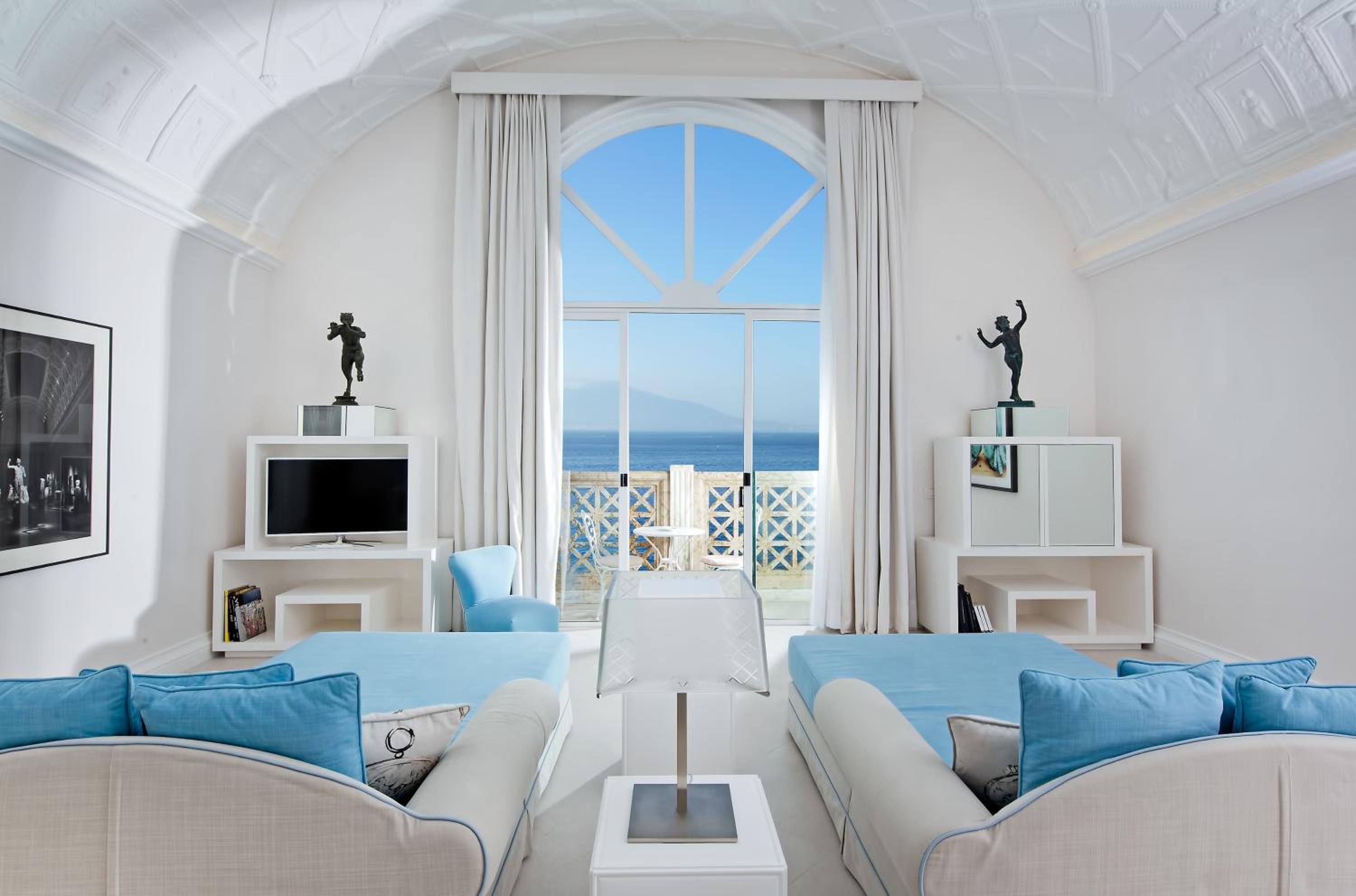 Two-Bedroom Suite - Photo 1