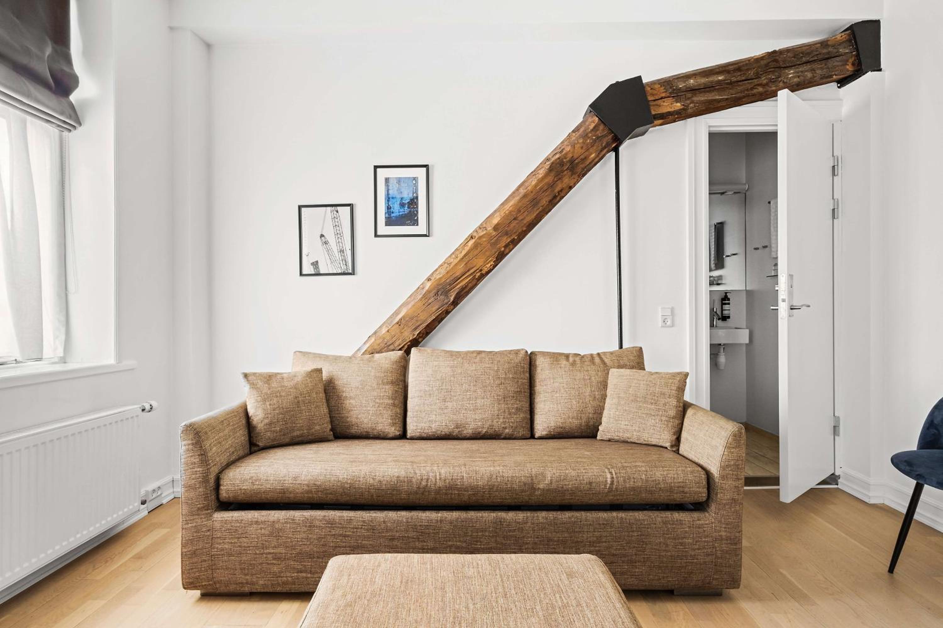 Deluxe Family Room - Photo 3