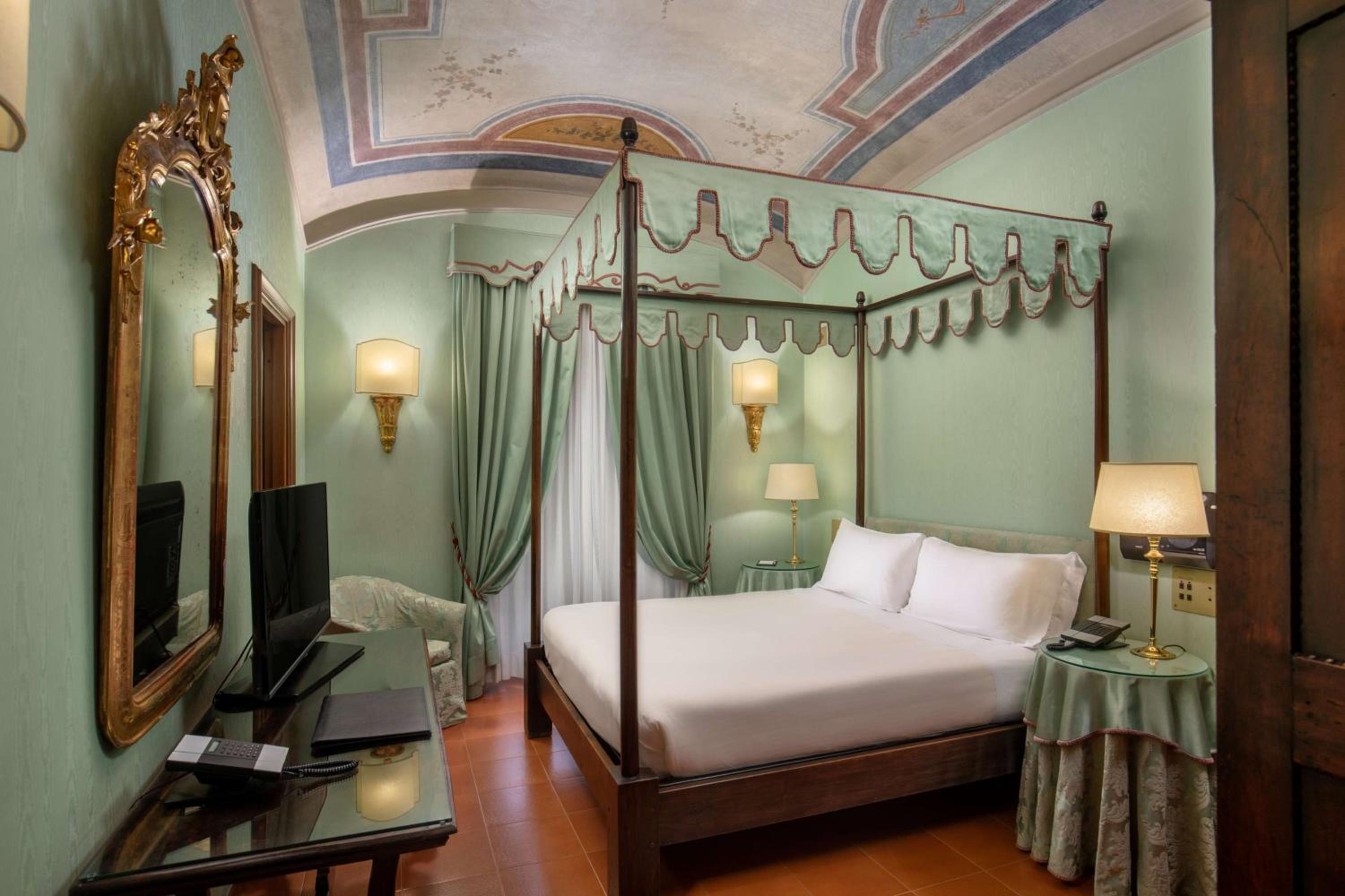 Available room