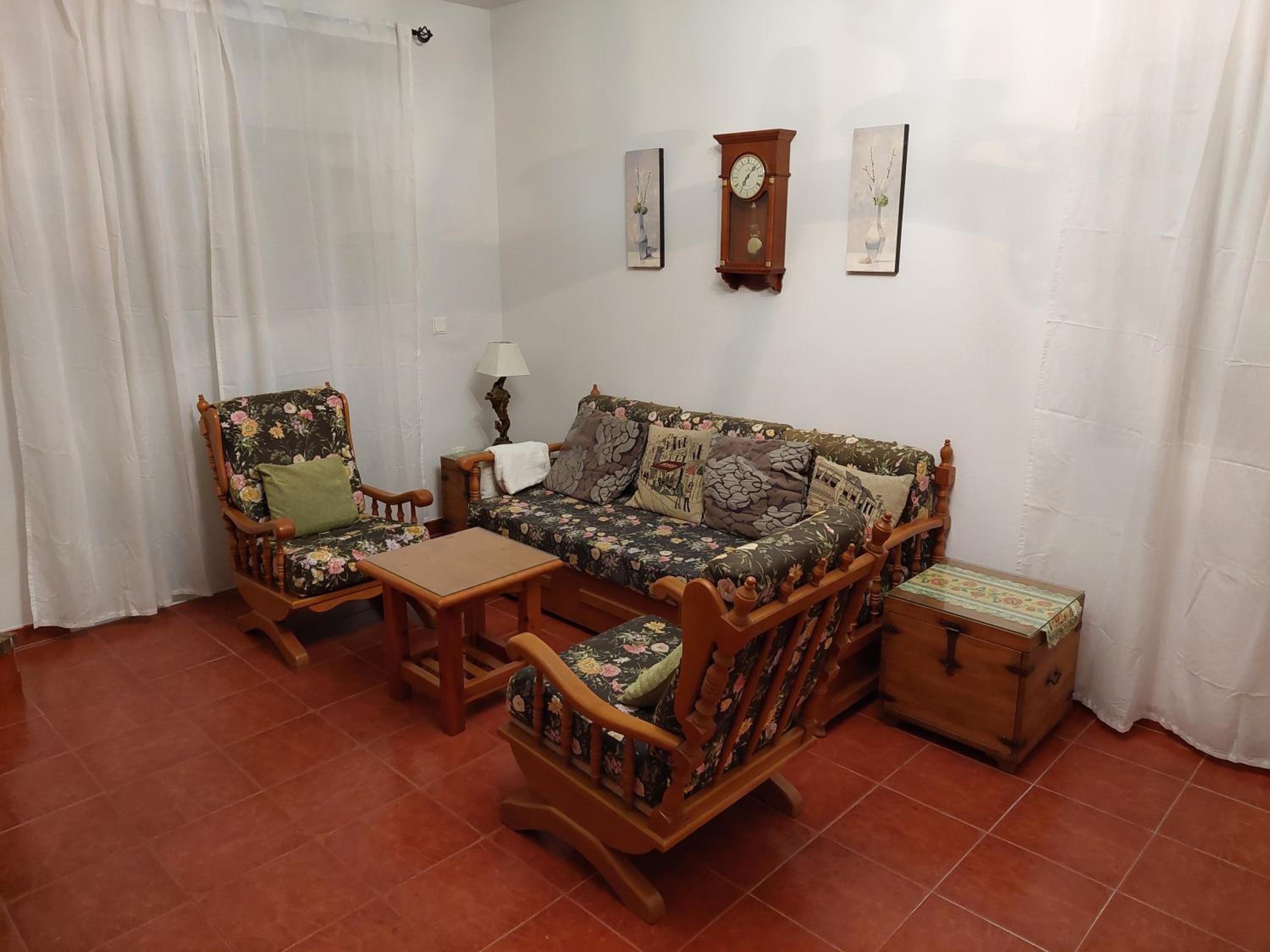 Casa de cuatro habitaciones