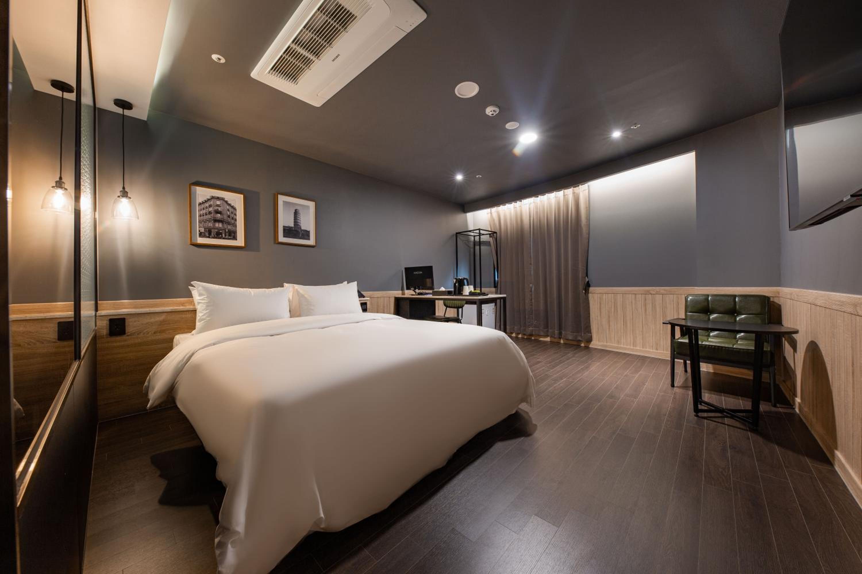 Deluxe Double Room - Photo 2