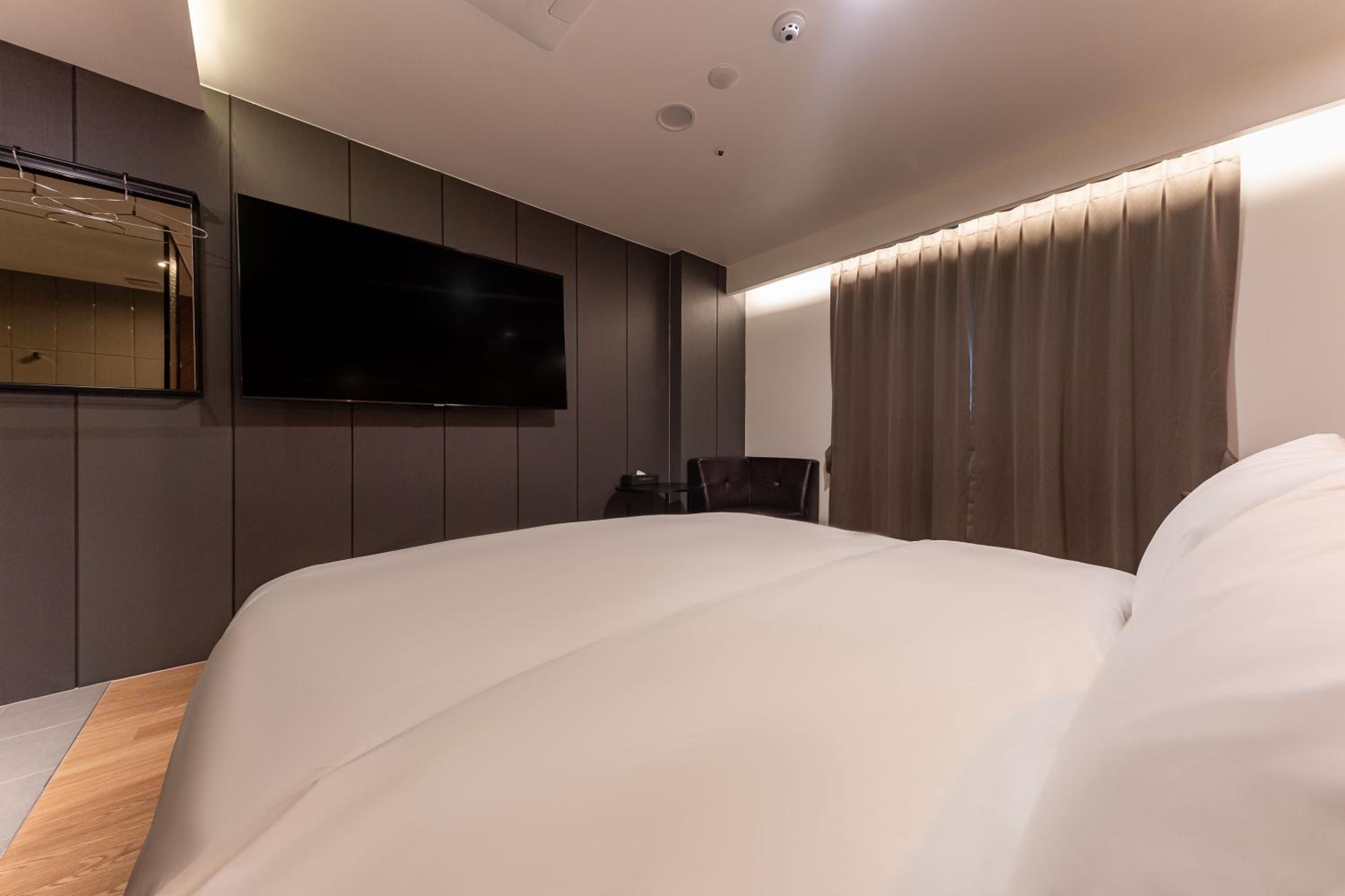 Standard Double Room - Photo 4