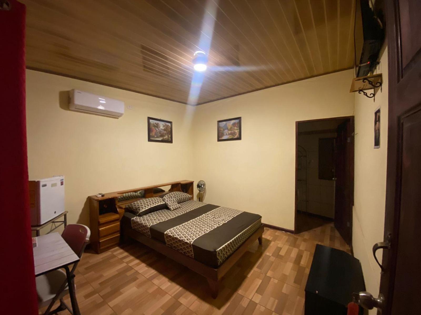 Deluxe Queen Room photo 1