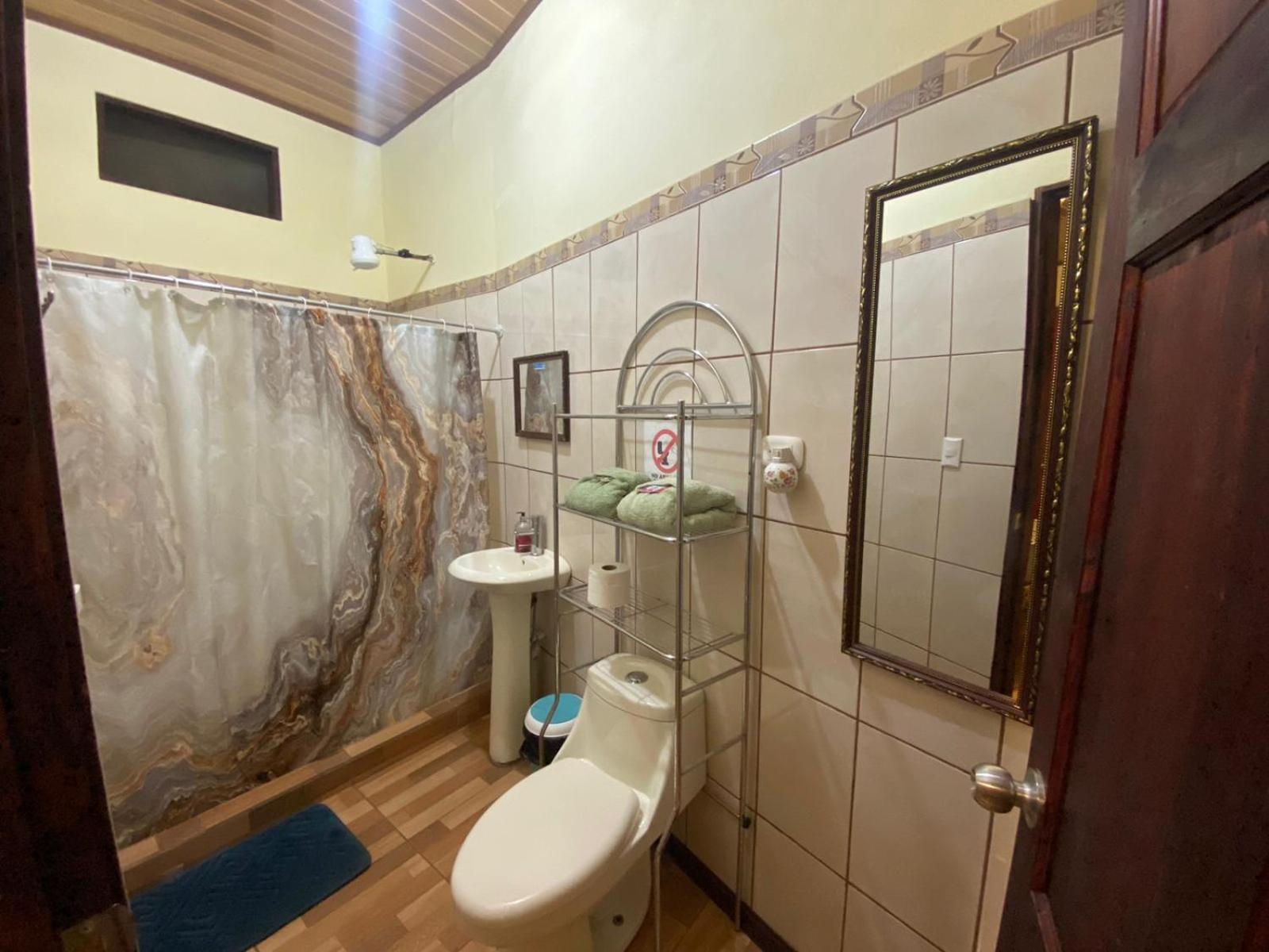 Deluxe Queen Room photo 2